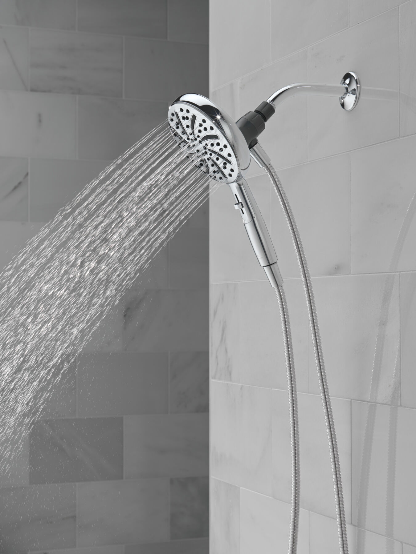 6-Setting SureDock&reg; Magnetic&reg; Hand Shower
