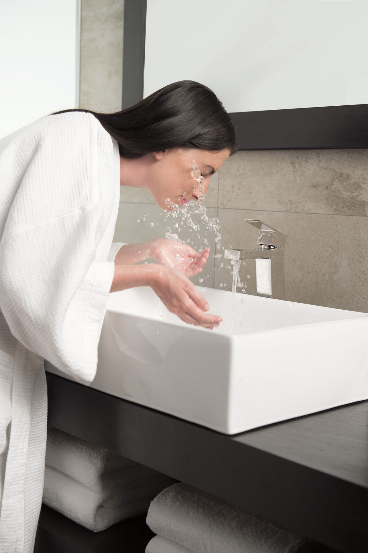 Single Handle Vessel Bathroom Faucet