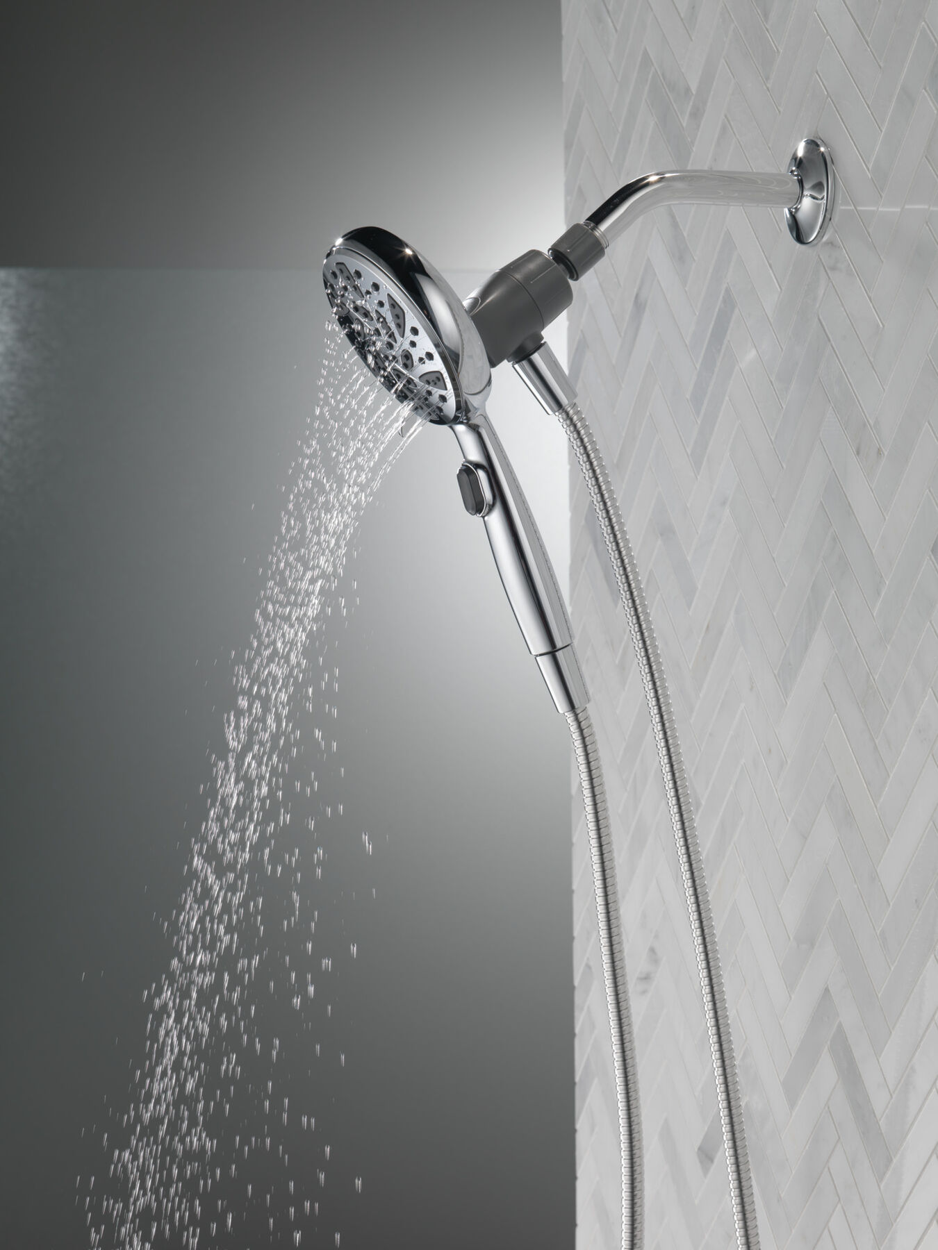 SureDock&reg; Magnetic Hand Shower 2.5 GPM (Recertified)