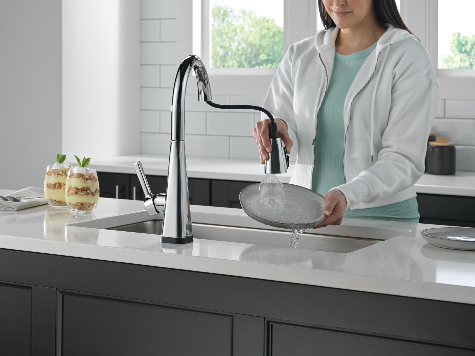 Single-Handle Pull-Down Kitchen Faucet with Touch<sub>2</sub>O&reg; Technology