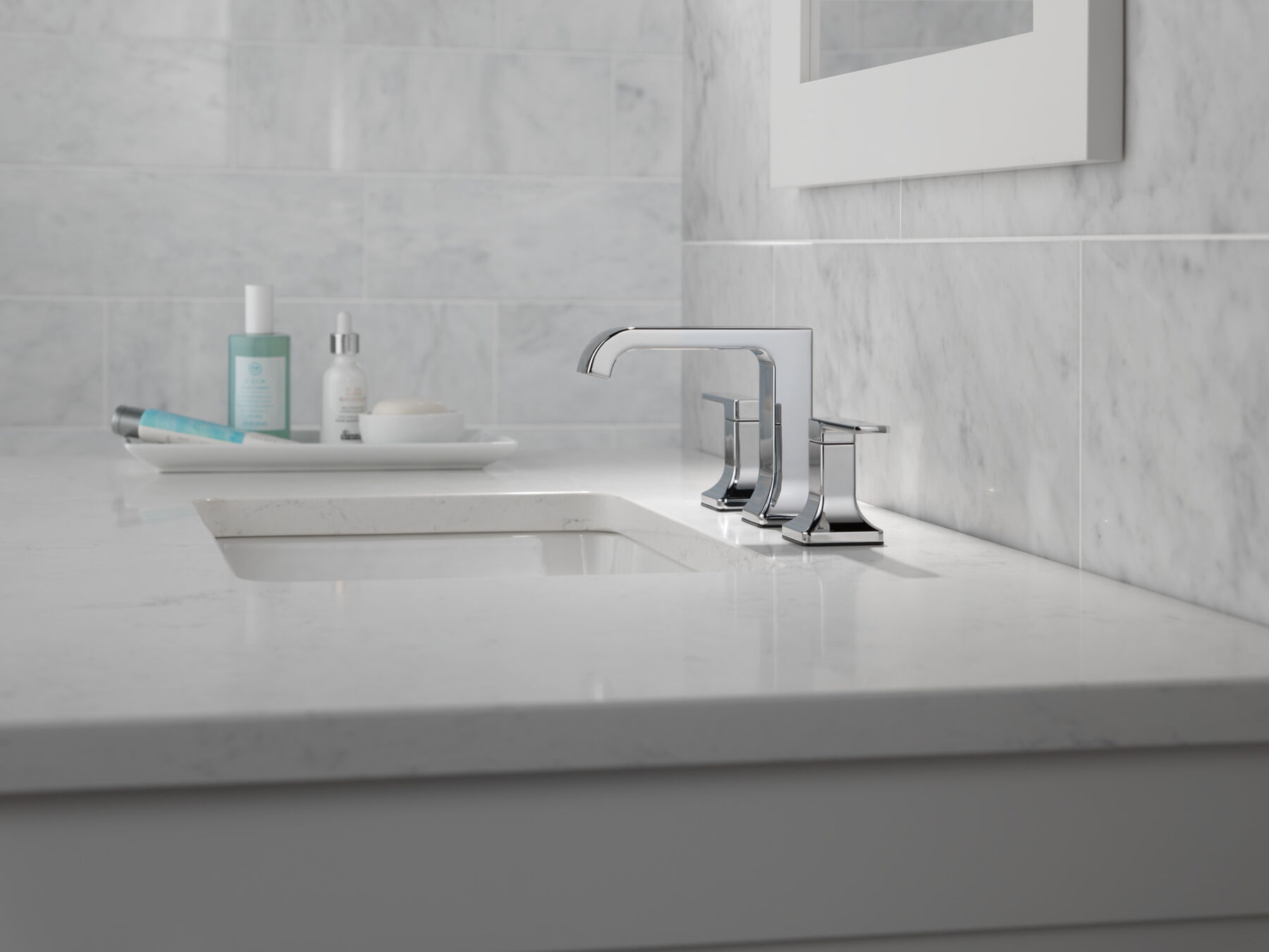 Two Handle Widespread Bathroom Faucet