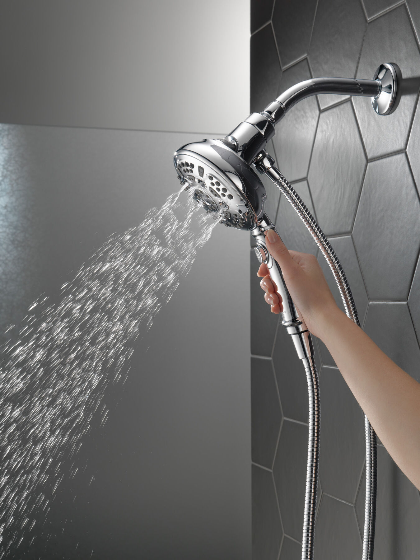 SureDock&trade; 7-Setting Hand Shower
