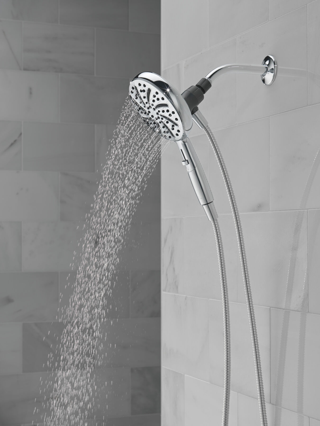 6-Setting SureDock&reg; Magnetic&reg; Hand Shower