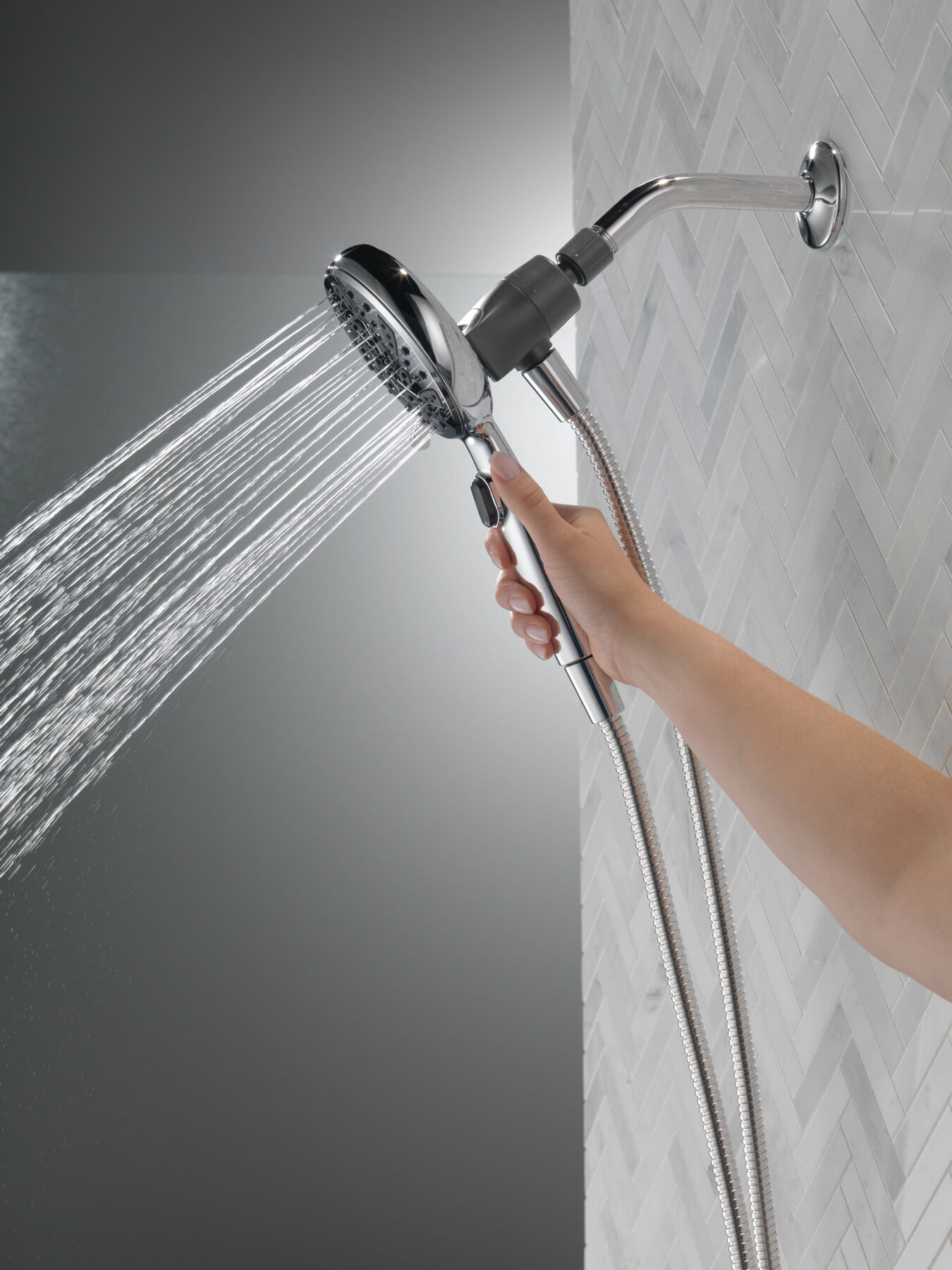 SureDock&reg; Magnetic Hand Shower 2.5 GPM (Recertified)