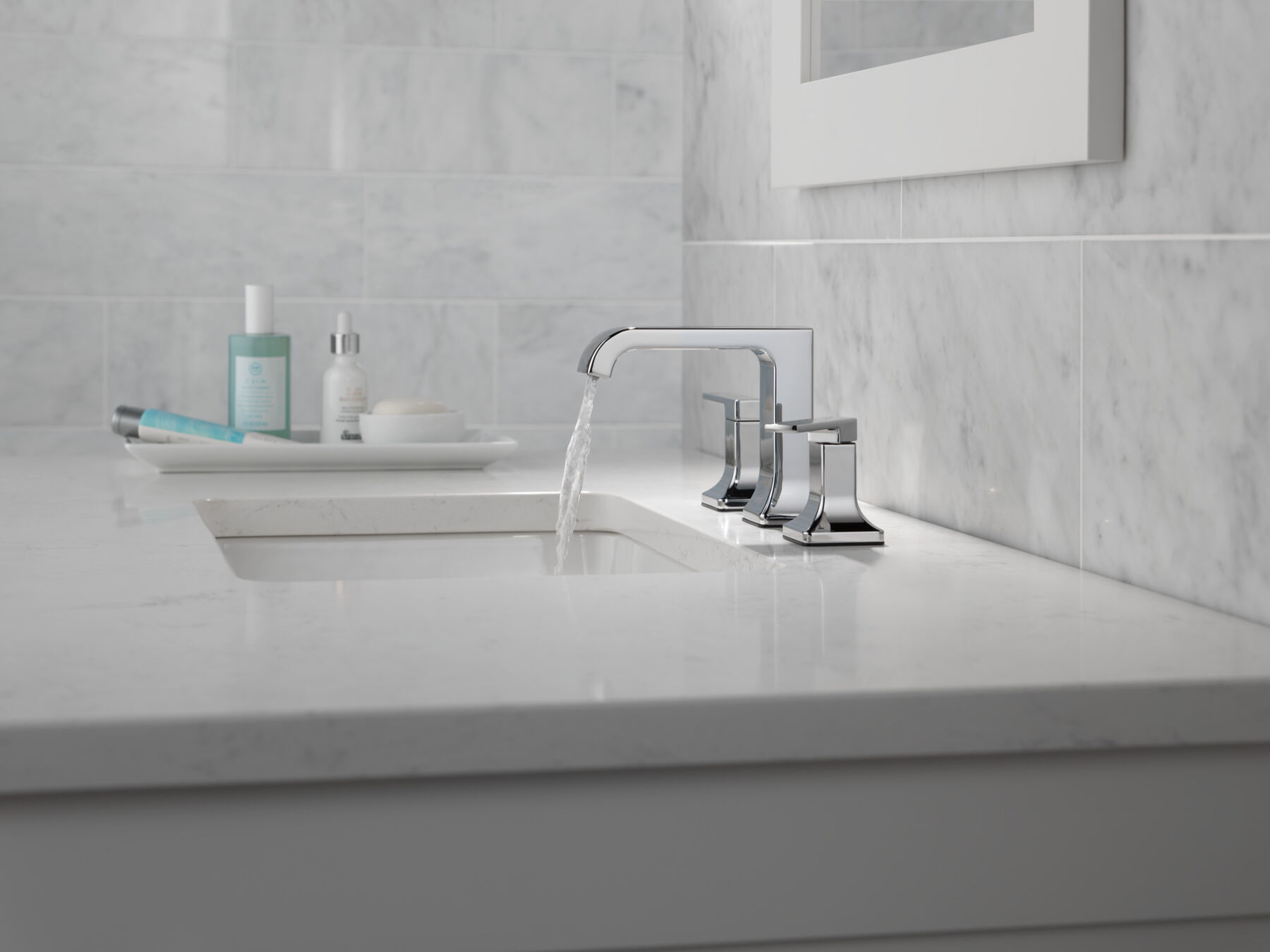 Two Handle Widespread Bathroom Faucet