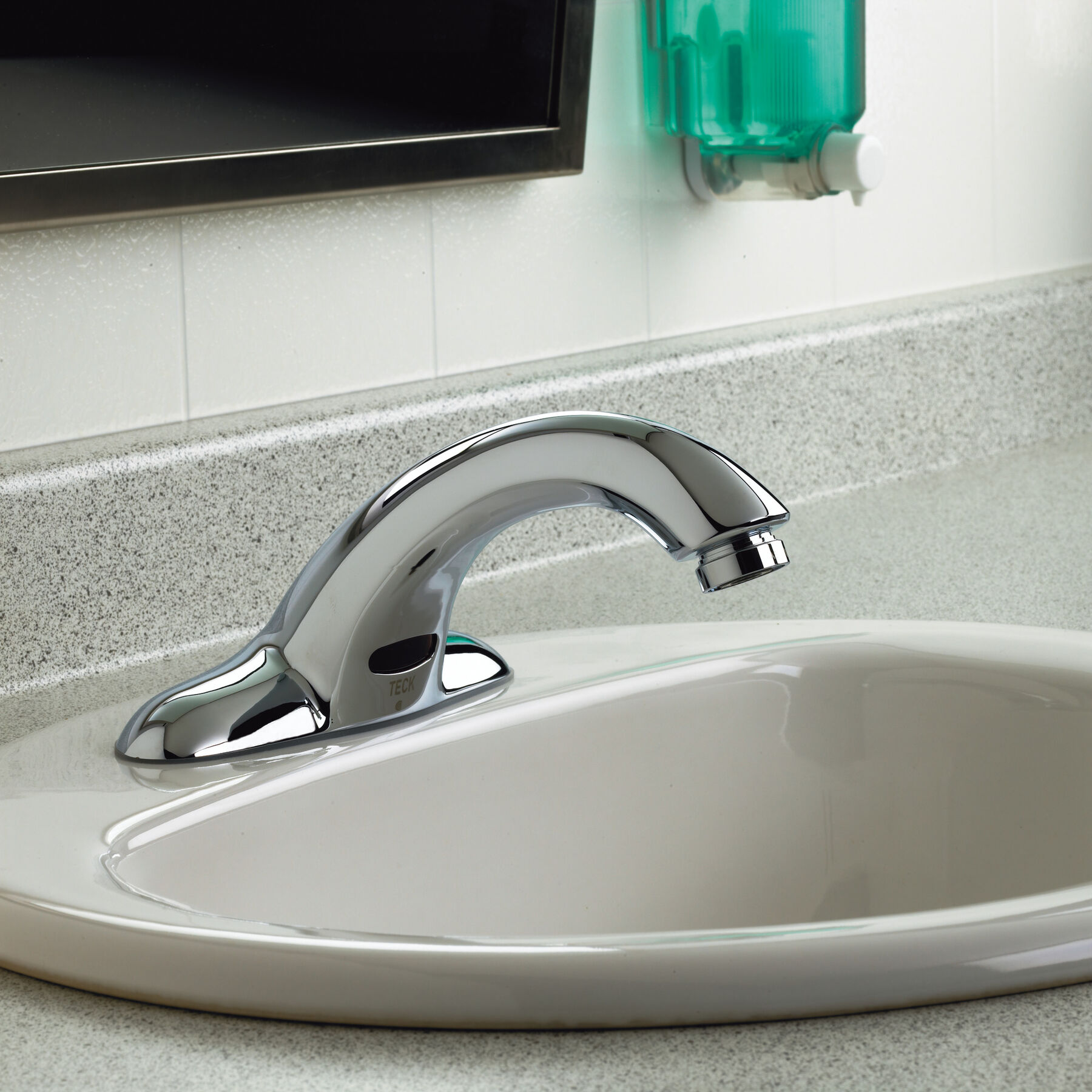 Battery Operated Electronic Bathroom Faucet