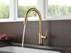 Single Handle Pull-Down Kitchen Faucet with Touch2O&reg; Technology