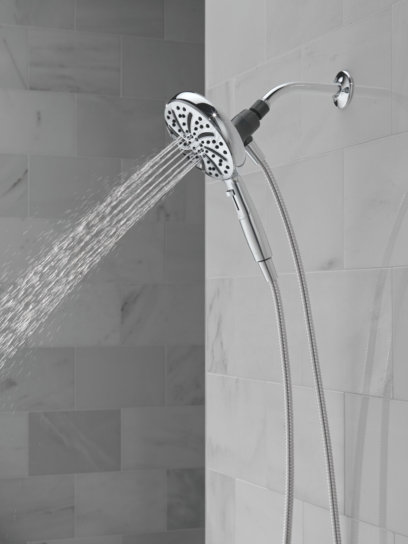 6-Setting SureDock&reg; Magnetic&reg; Hand Shower
