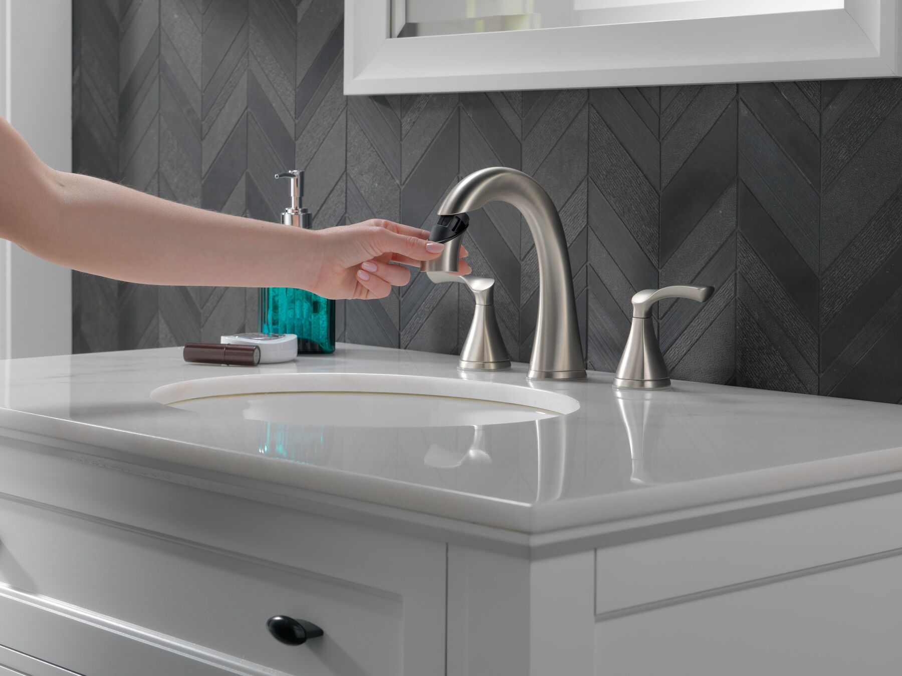 Two Handle Widespread Pull-Down Bathroom Faucet