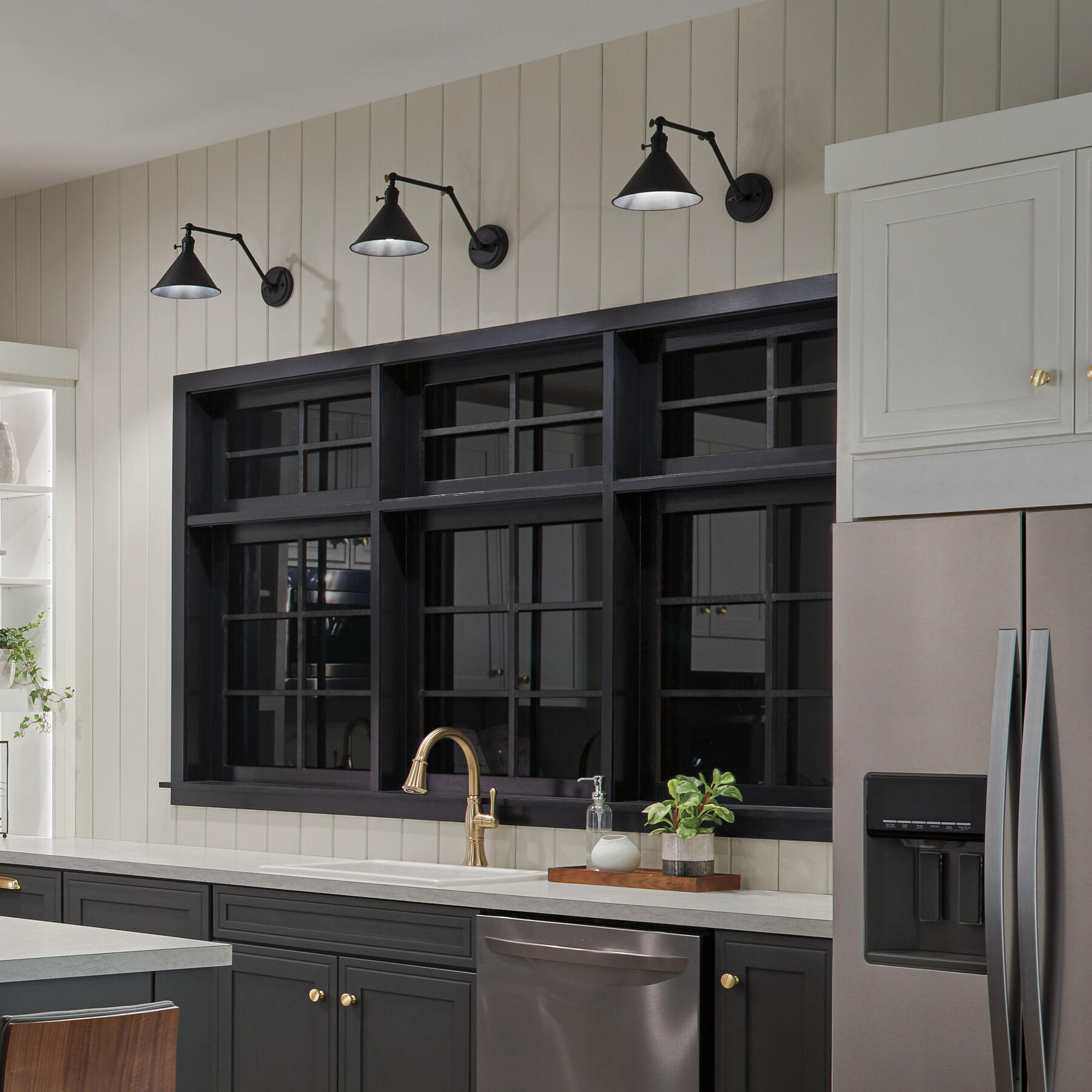 Single Handle Pull-Down Kitchen Faucet