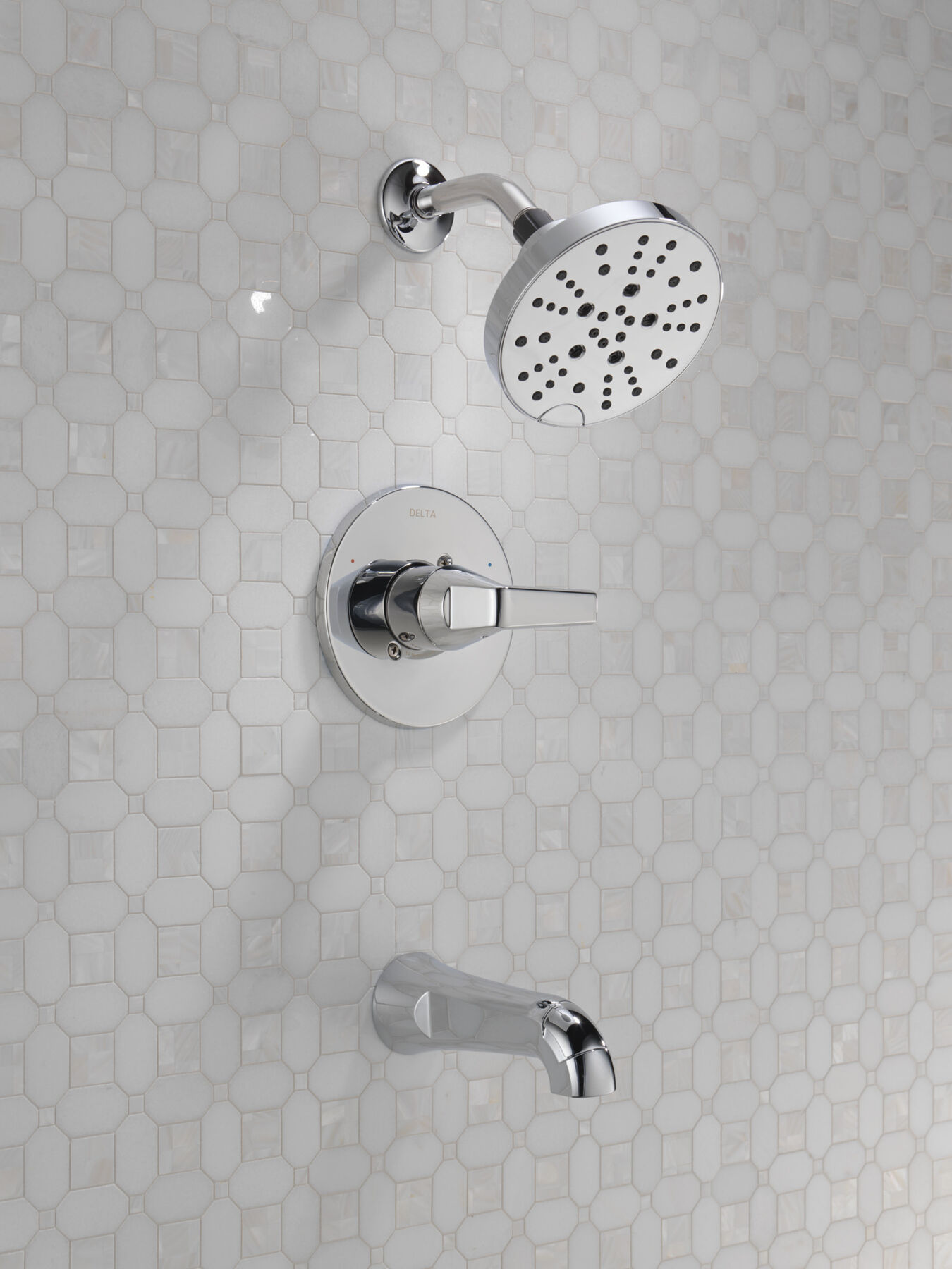Monitor&reg; 14 Series Tub and Shower