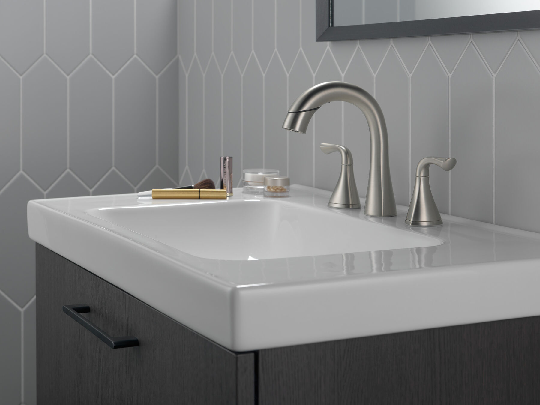 Two Handle Widespread Pull-Down Bathroom Faucet