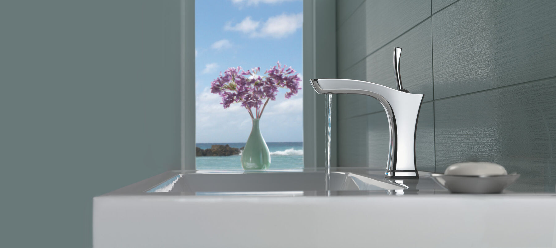 Single Handle Bathroom Faucet with Touch2O.xt&reg; Technology