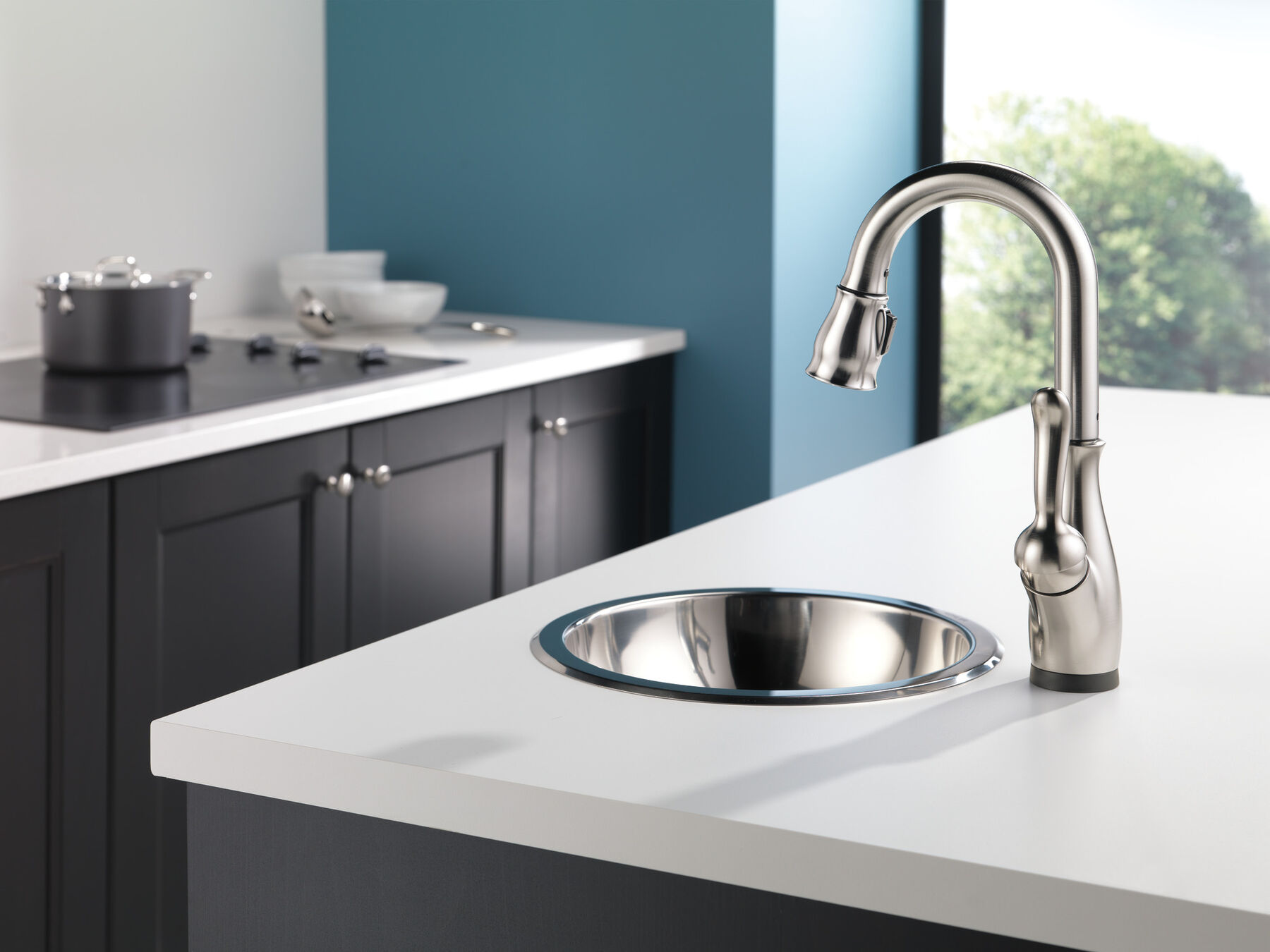 Single Handle Pull-Down Bar / Prep Faucet with Touch2O&reg; Technology