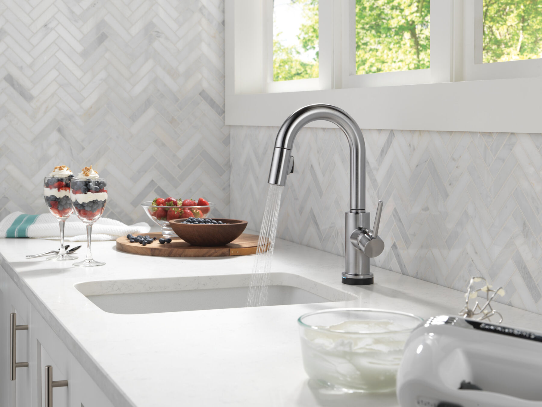 Touch2O&reg; Bar / Prep Faucet with Touchless Technology