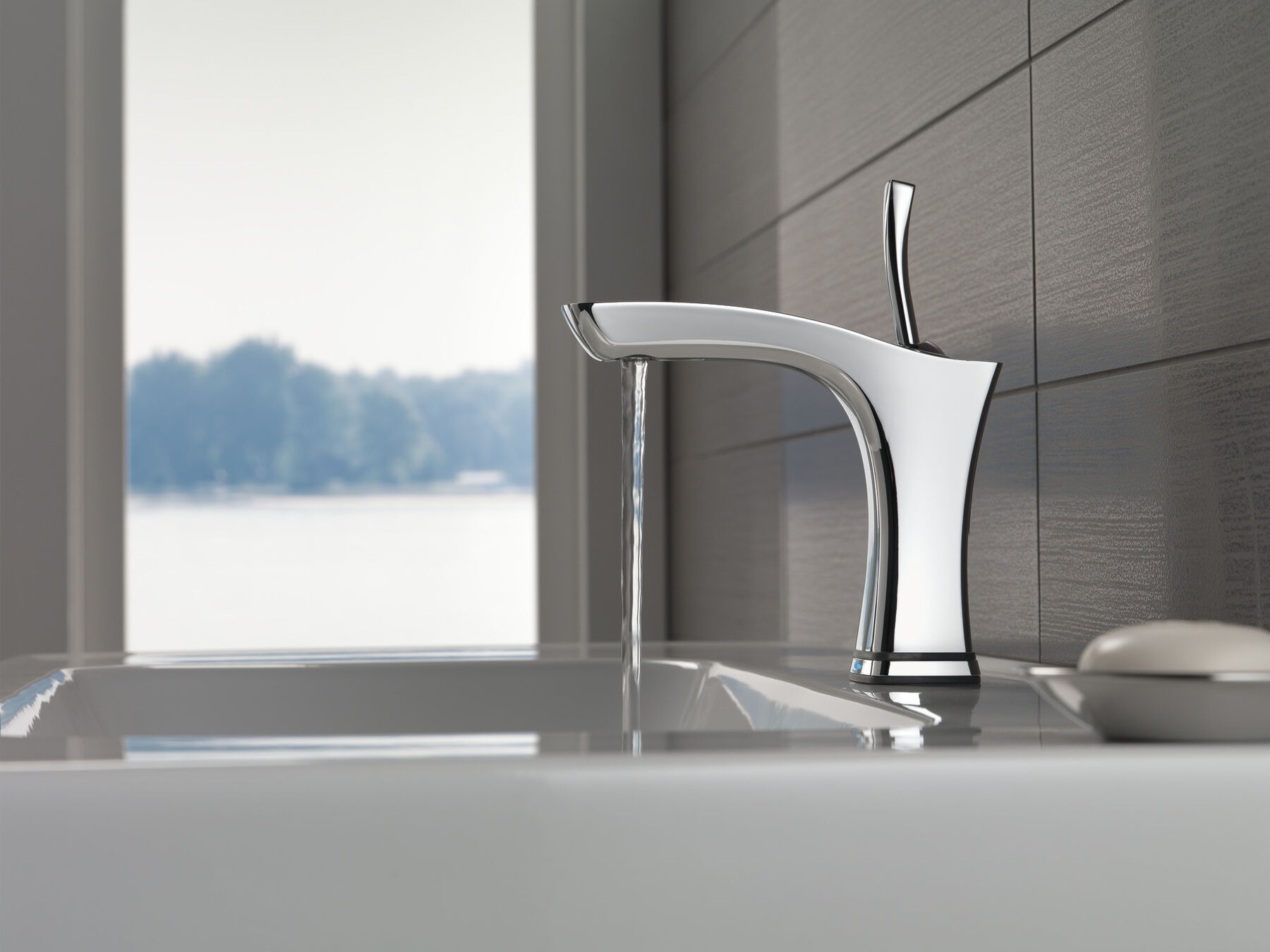 Single Handle Bathroom Faucet with Touch2O.xt&reg; Technology