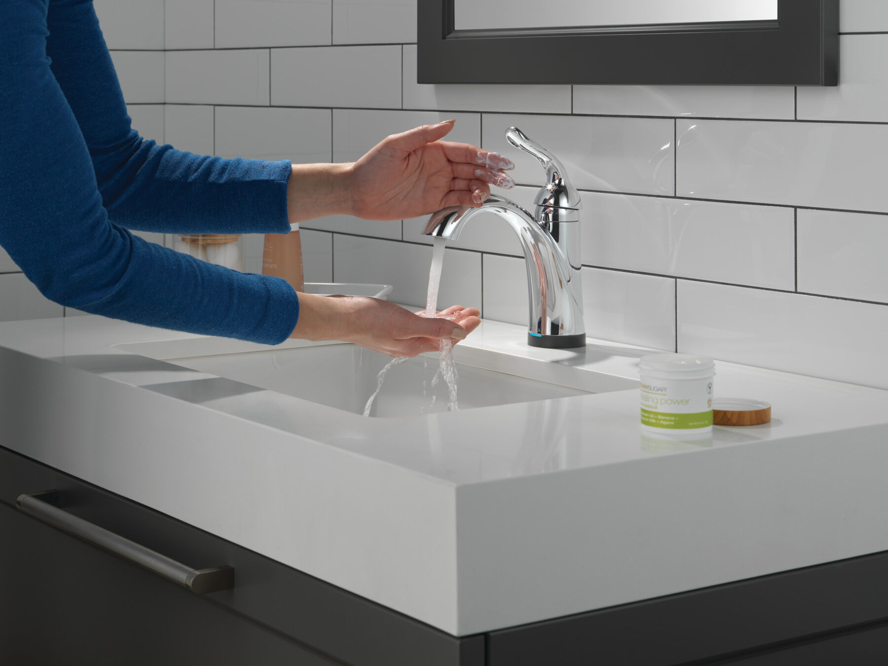 Single Handle Bathroom Faucet with Touch2O.xt&reg; Technology