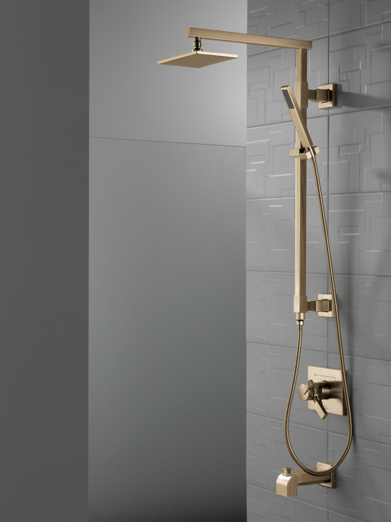 Tub Spout - Pull-Up Diverter