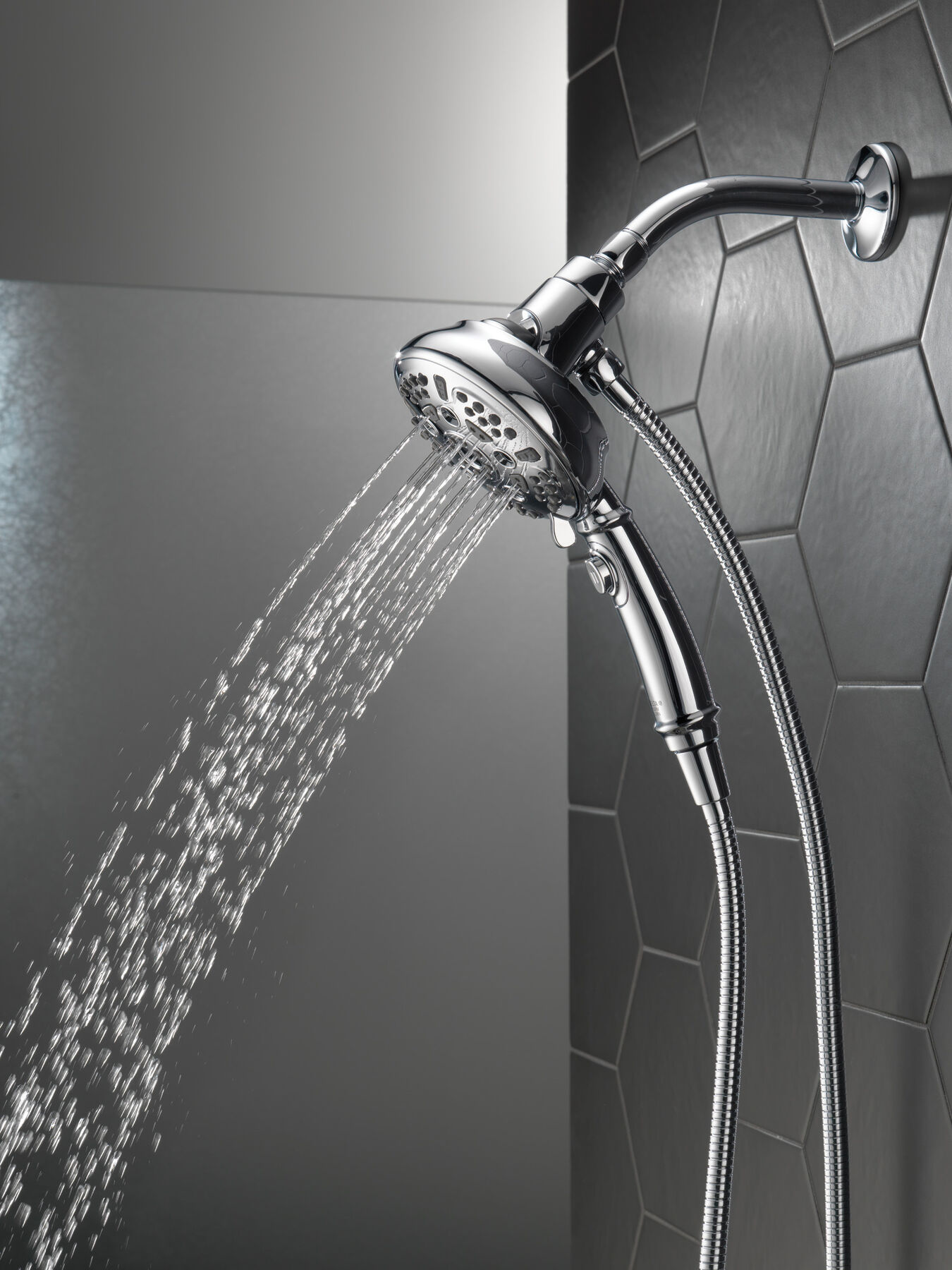 SureDock&trade; 7-Setting Hand Shower