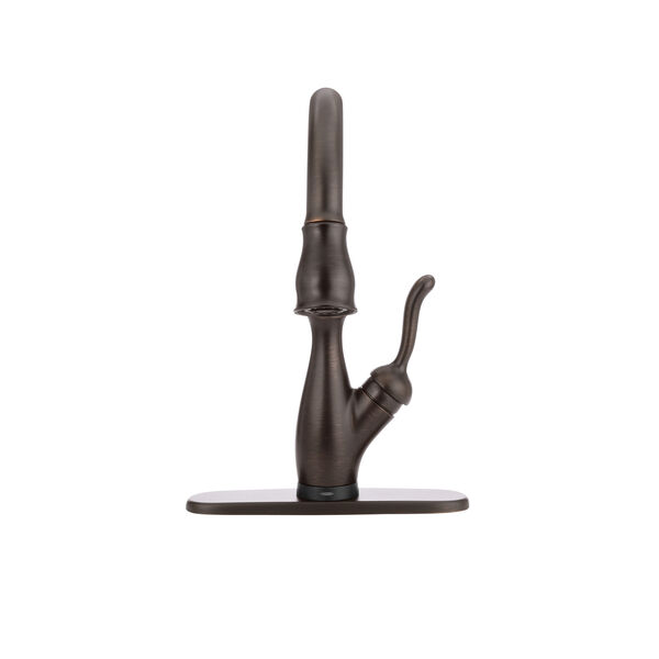 Touch<sub>2</sub>O&reg; Technology Kitchen Faucet with Touchless Technology