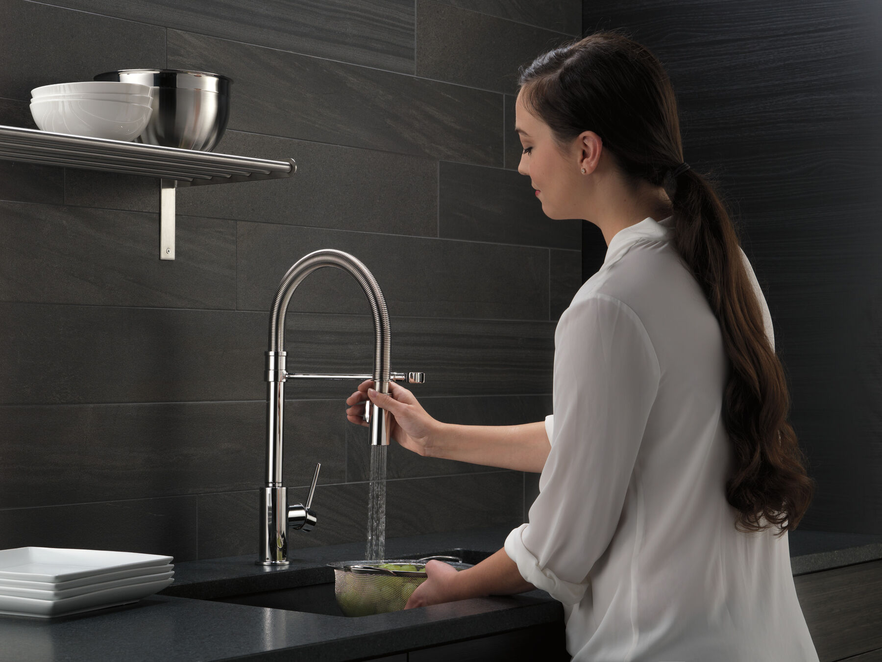 Single Handle Pull-Down Kitchen Faucet With Spring Spout