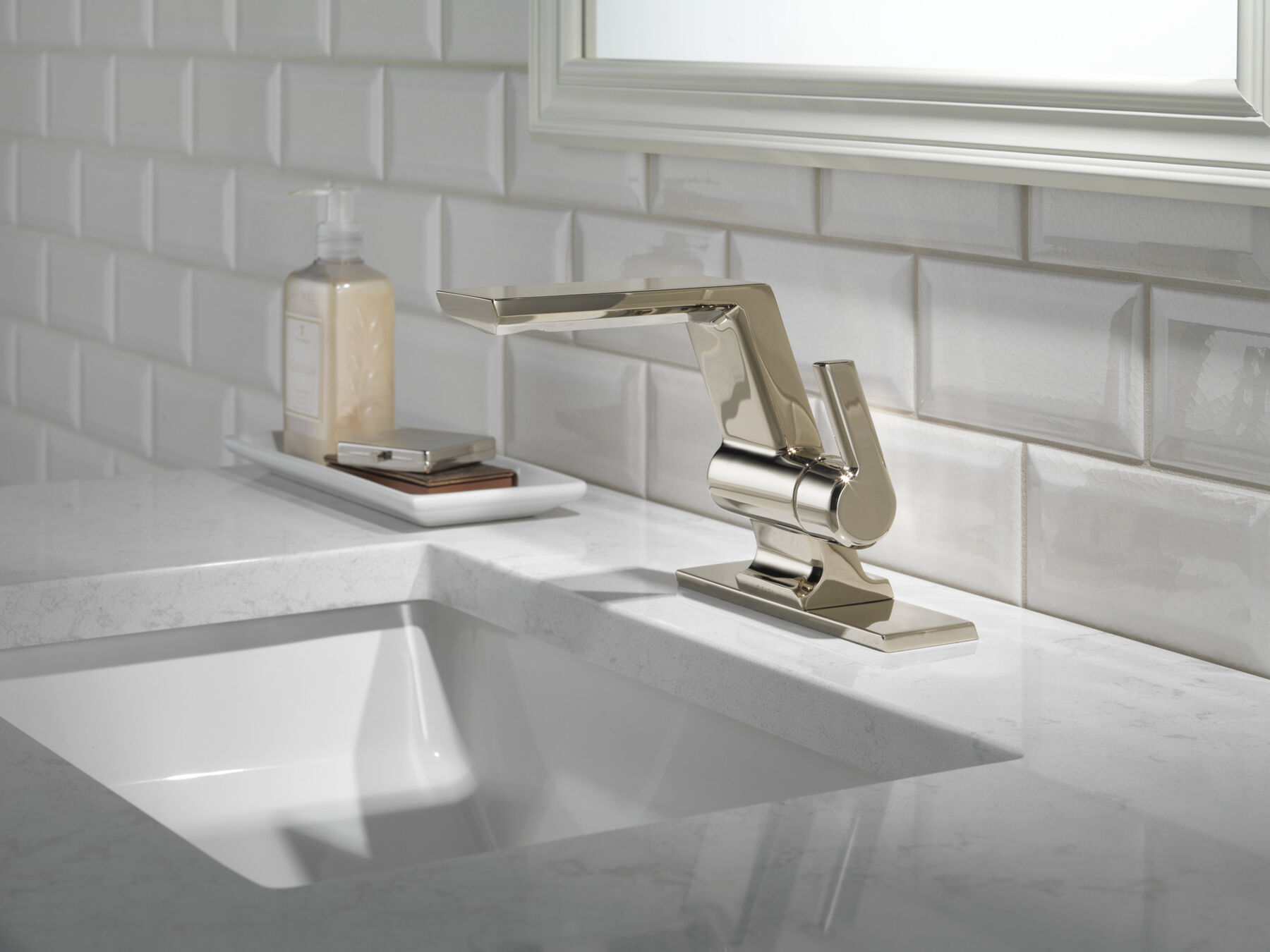 Single Handle Bathroom Faucet