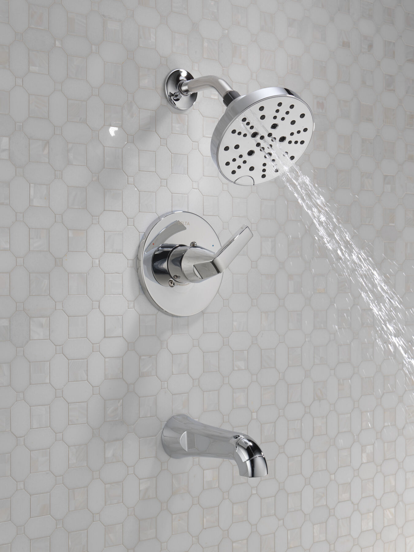 Monitor&reg; 14 Series Tub and Shower