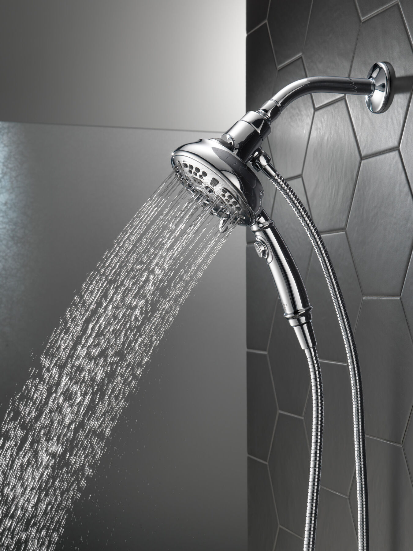 SureDock&trade; 7-Setting Hand Shower