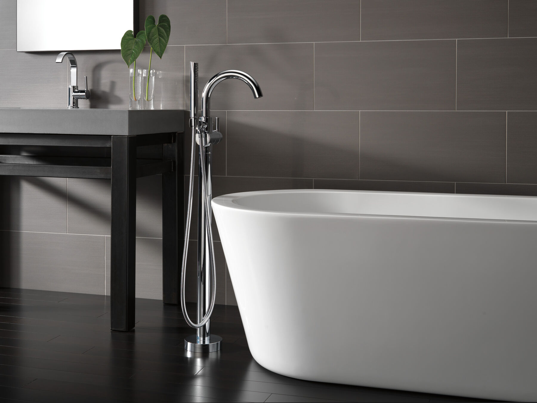 Single Handle Bathroom Faucet