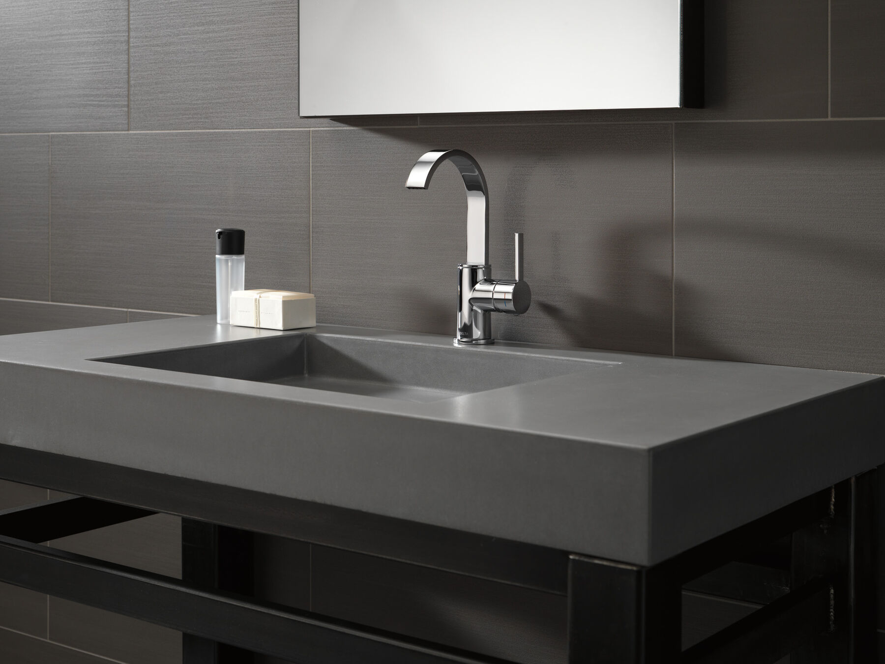 Single Handle Bathroom Faucet