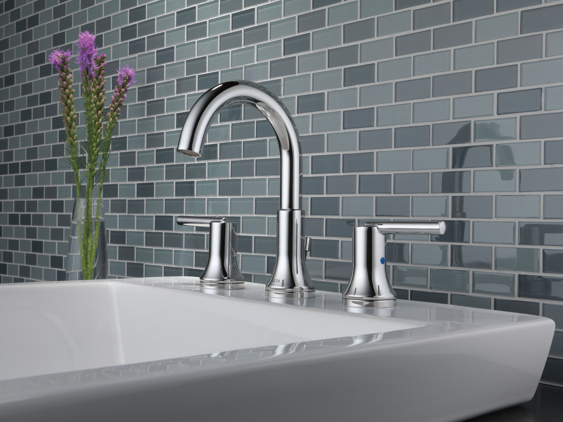 2H WS Lavatory Faucet with EZ Anchor&reg;