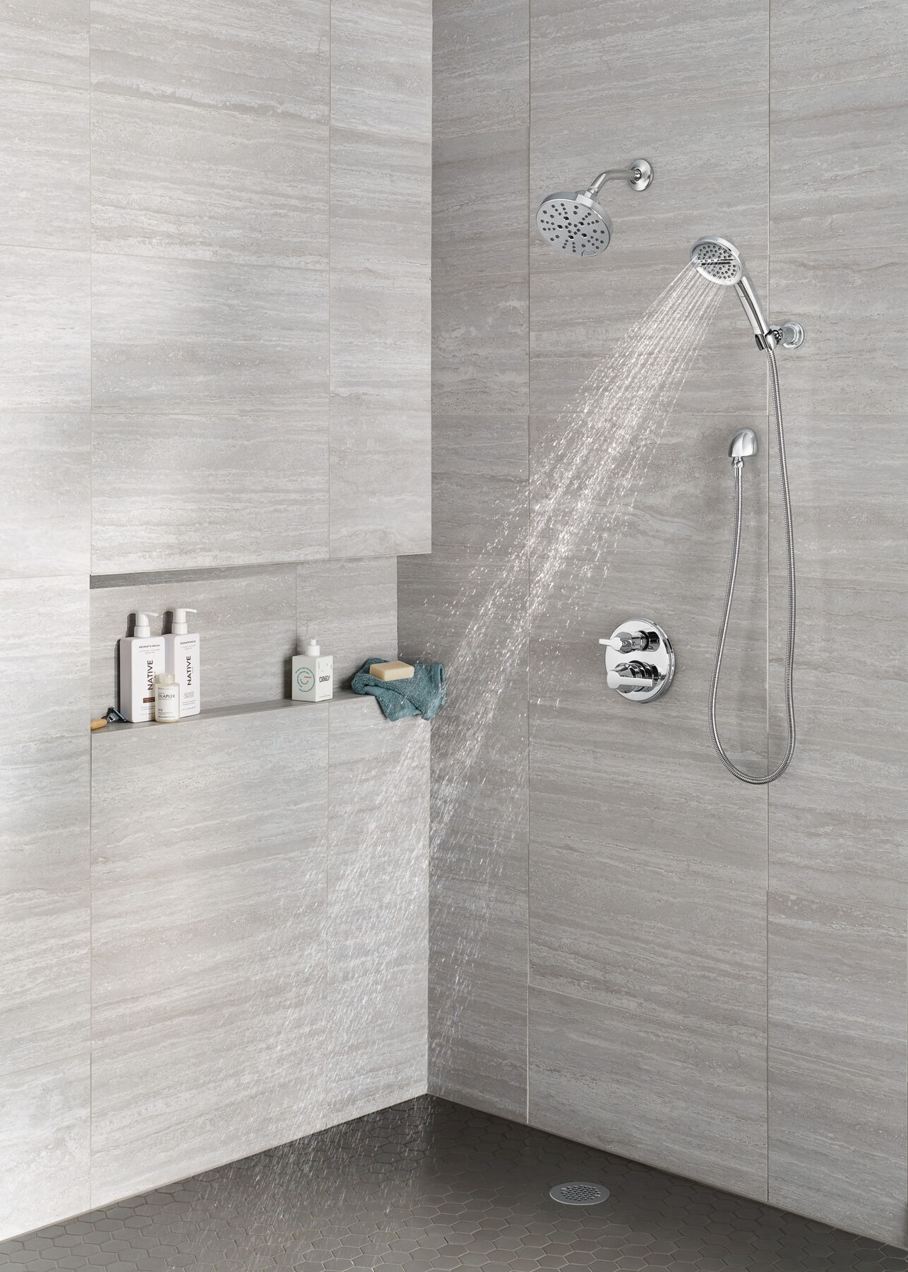 H<sub>2</sub>Okinetic&reg; 5-Setting Contemporary Raincan Shower Head