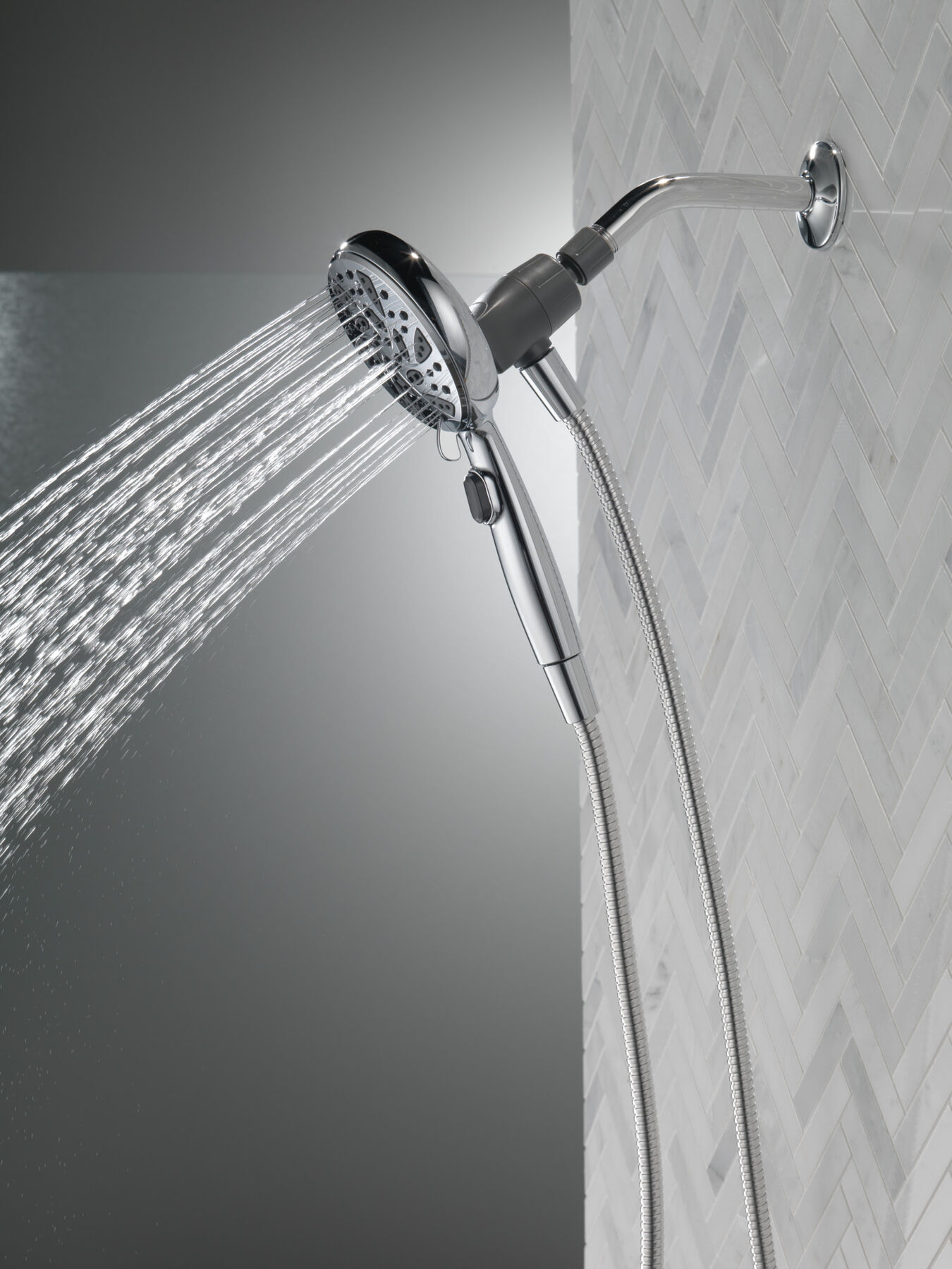 SureDock&reg; Magnetic Hand Shower 2.5 GPM (Recertified)