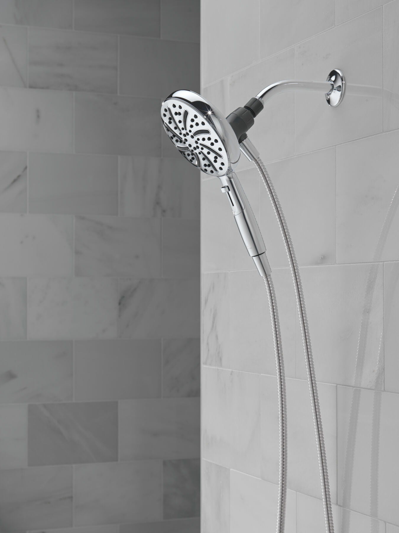 6-Setting SureDock&reg; Magnetic&reg; Hand Shower