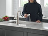 Single Handle Pull-Out Kitchen Faucet