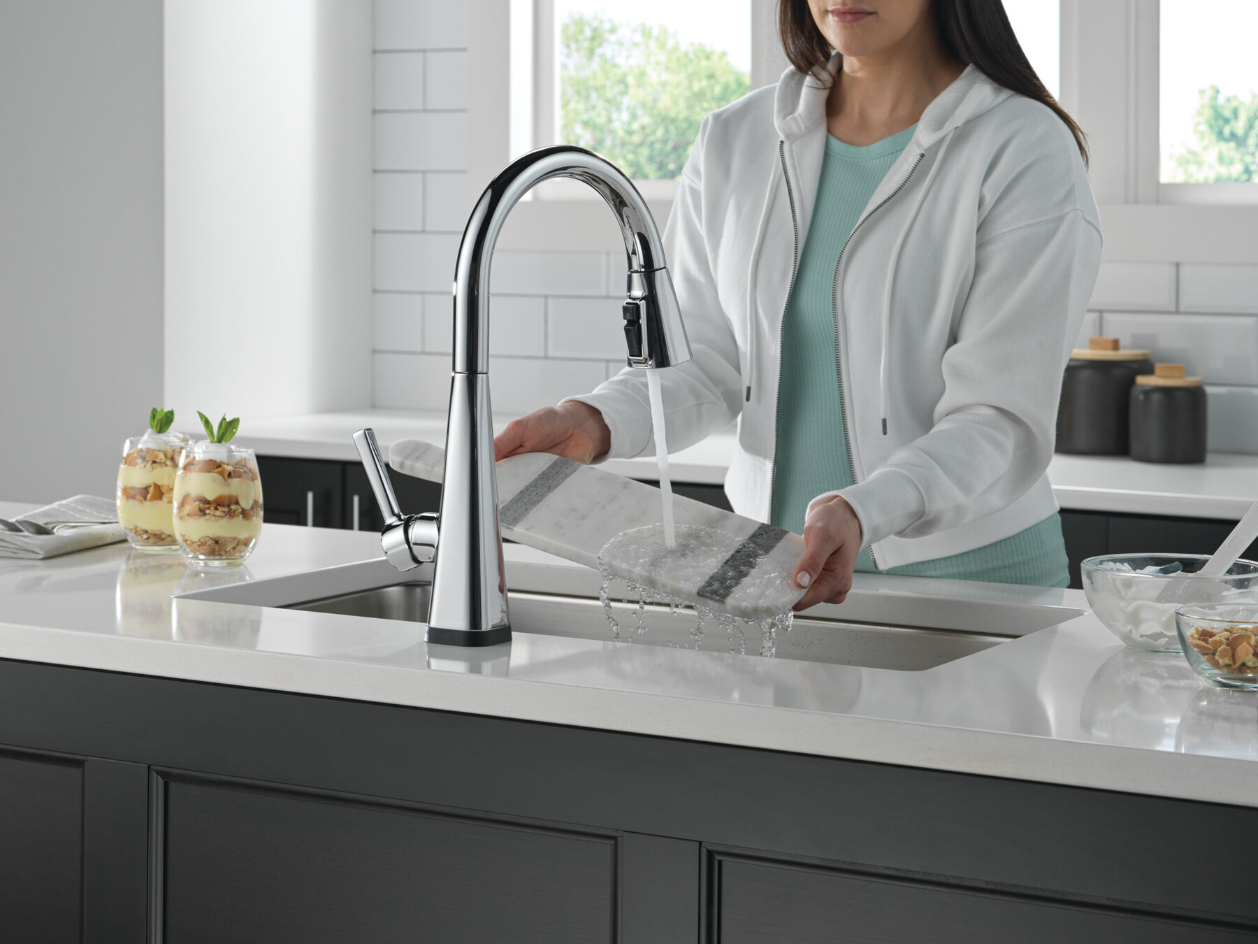 Single-Handle Pull-Down Kitchen Faucet with Touch<sub>2</sub>O&reg; Technology