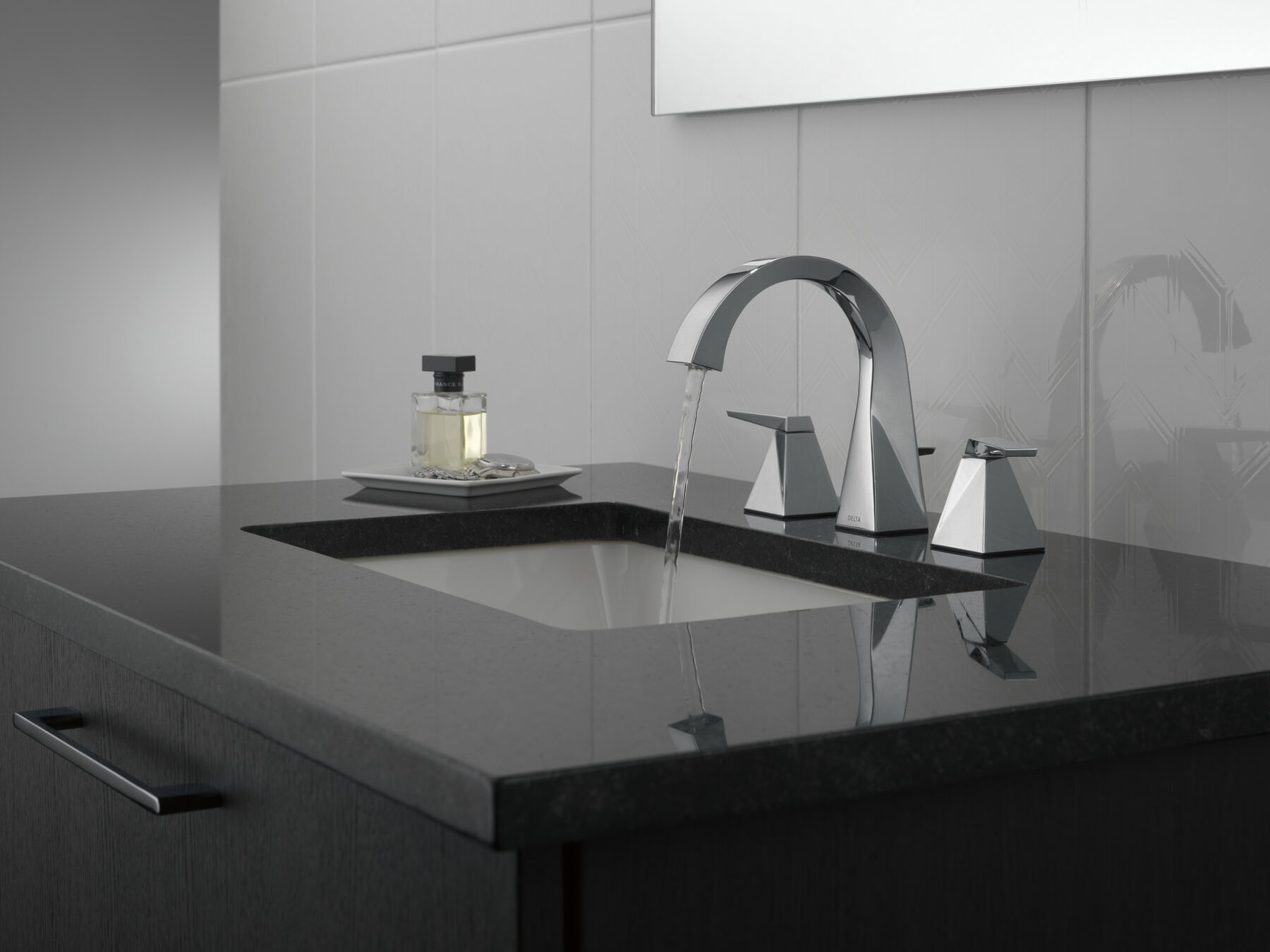Two Handle Widespread Bathroom Faucet