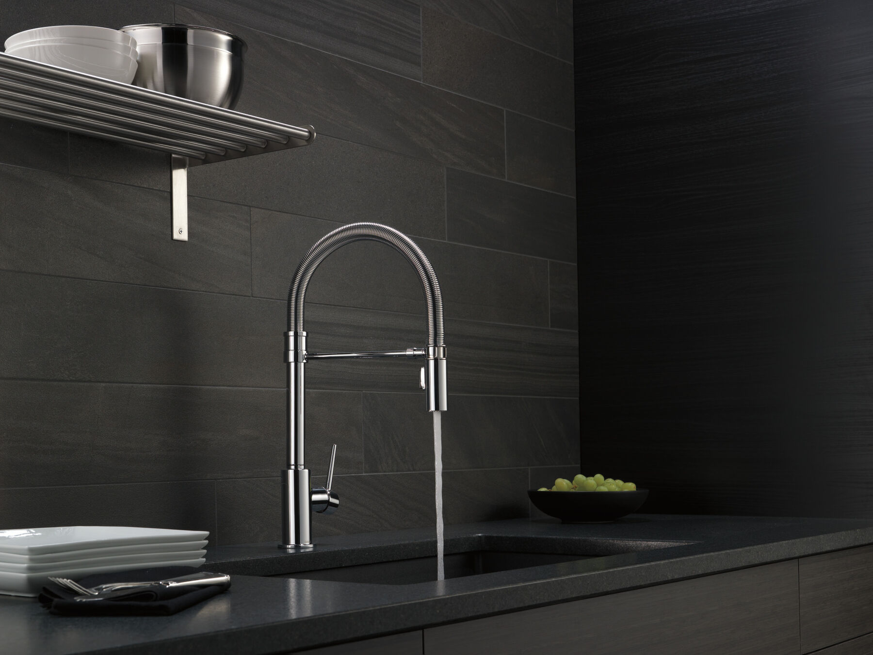 Single Handle Pull-Down Kitchen Faucet With Spring Spout