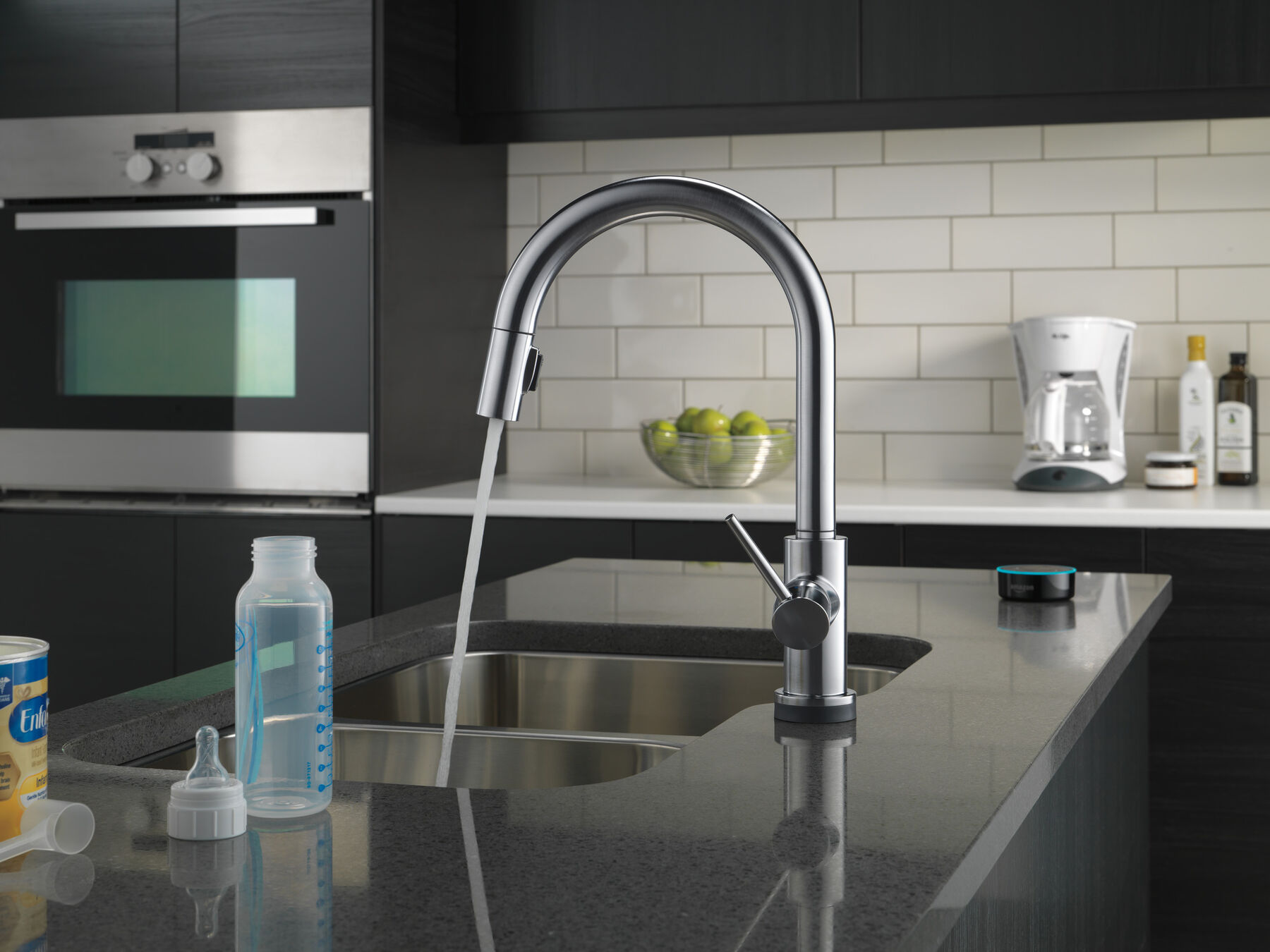 Single Handle Pull-Down Kitchen Faucet with Voice and Touch2O Technology