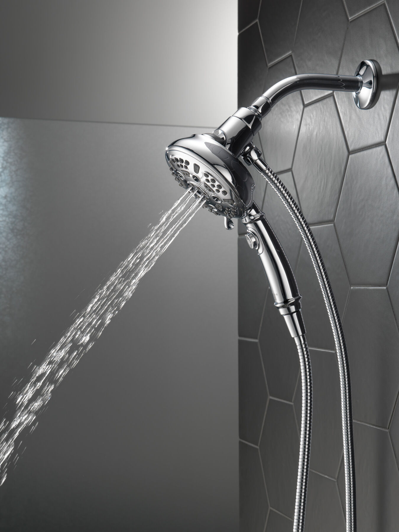 SureDock&trade; 7-Setting Hand Shower