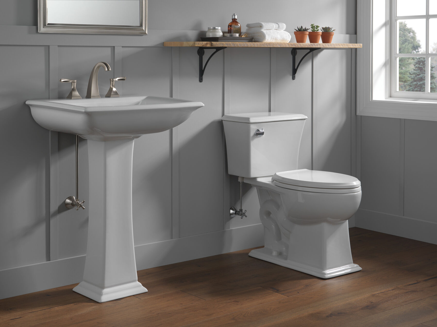 2H WS Lavatory Faucet with EZ Anchor&reg;