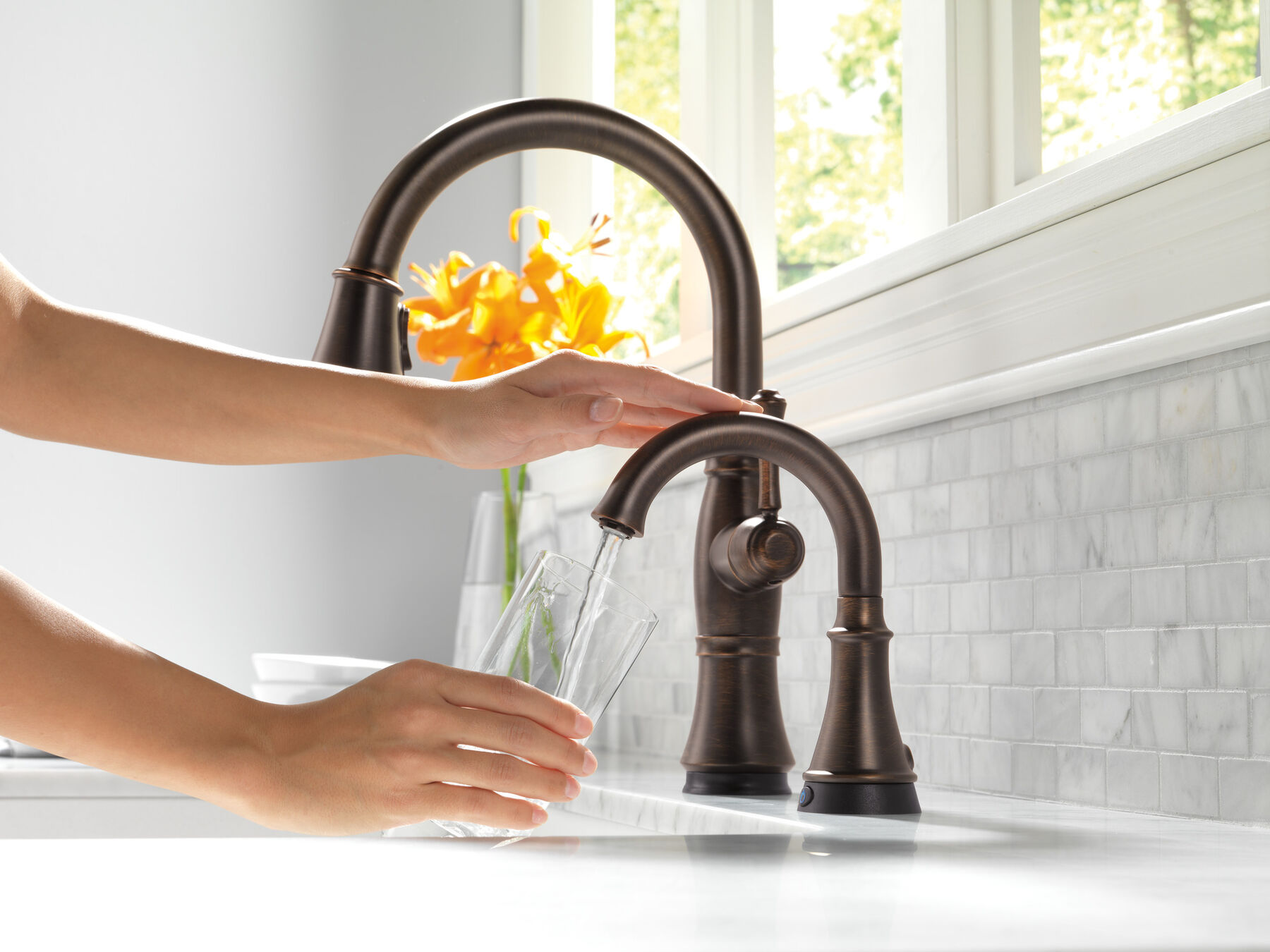 Single Handle Pull-Down Kitchen Faucet with Touch2O&reg; and ShieldSpray&reg; Technologies