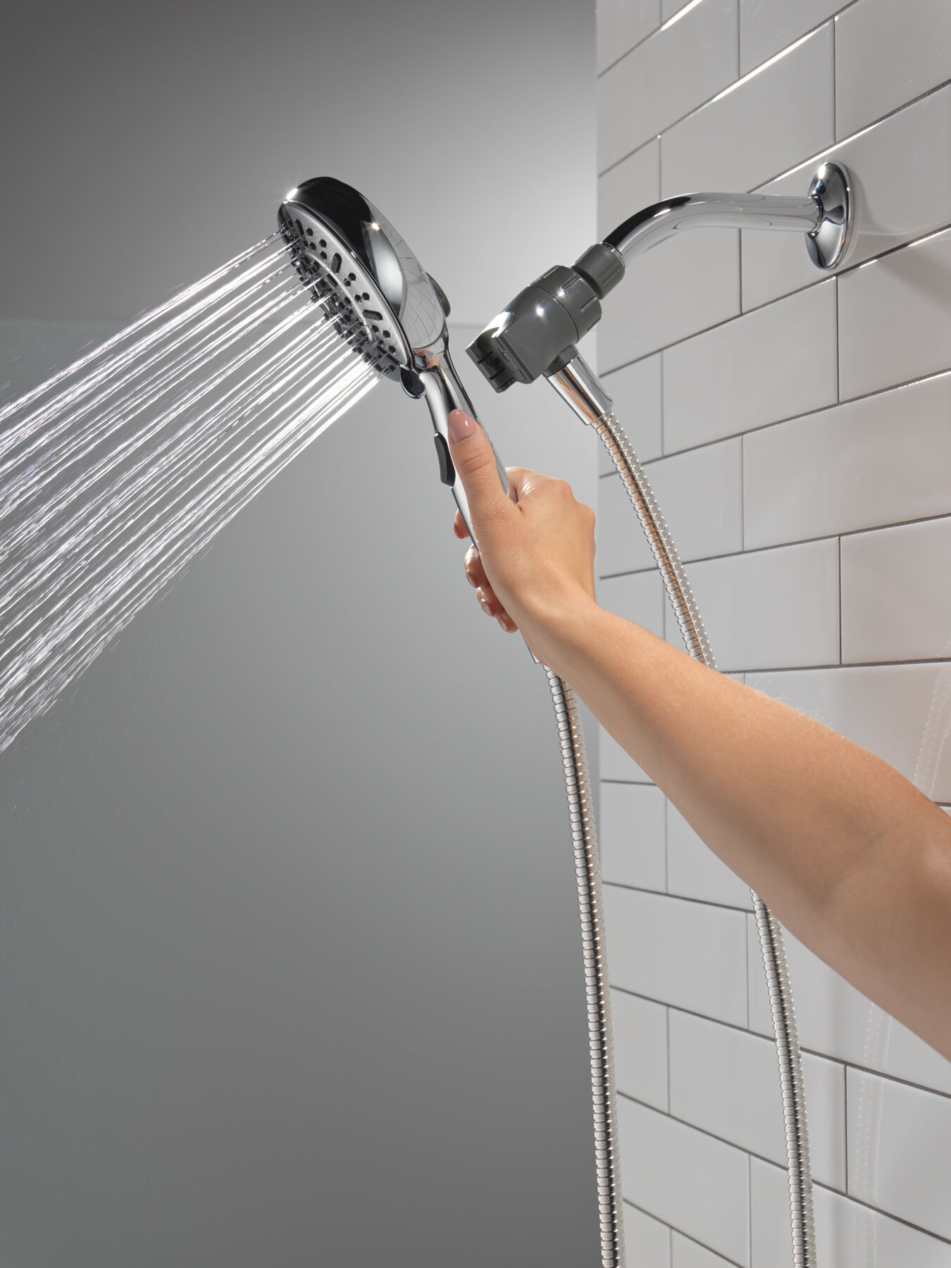 6-Setting SureDock&reg; Magnetic Hand Shower