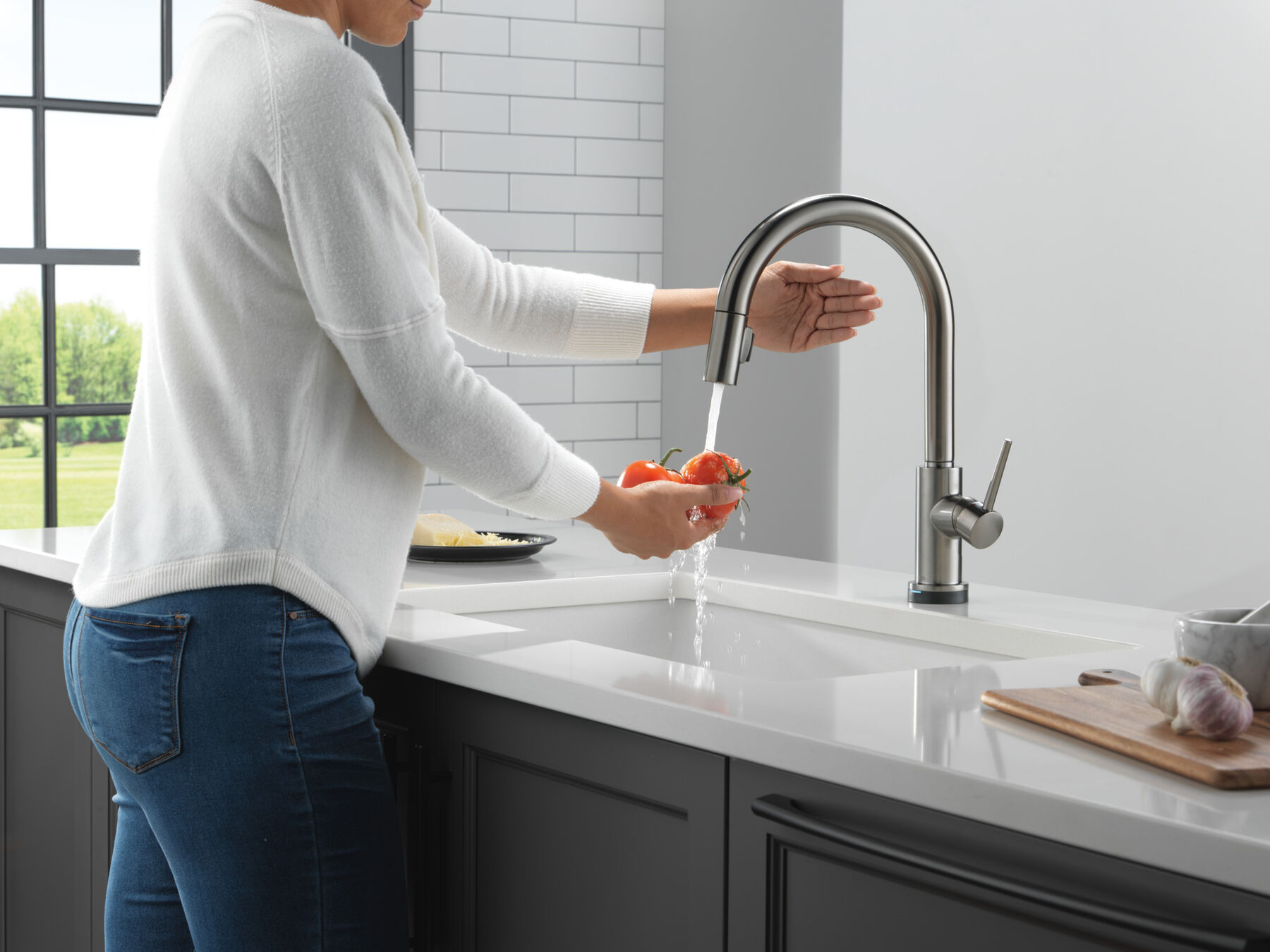 VoiceIQ&reg; Kitchen Faucet with Touch<sub>2</sub>O&reg; Technology with Touchless Technology
