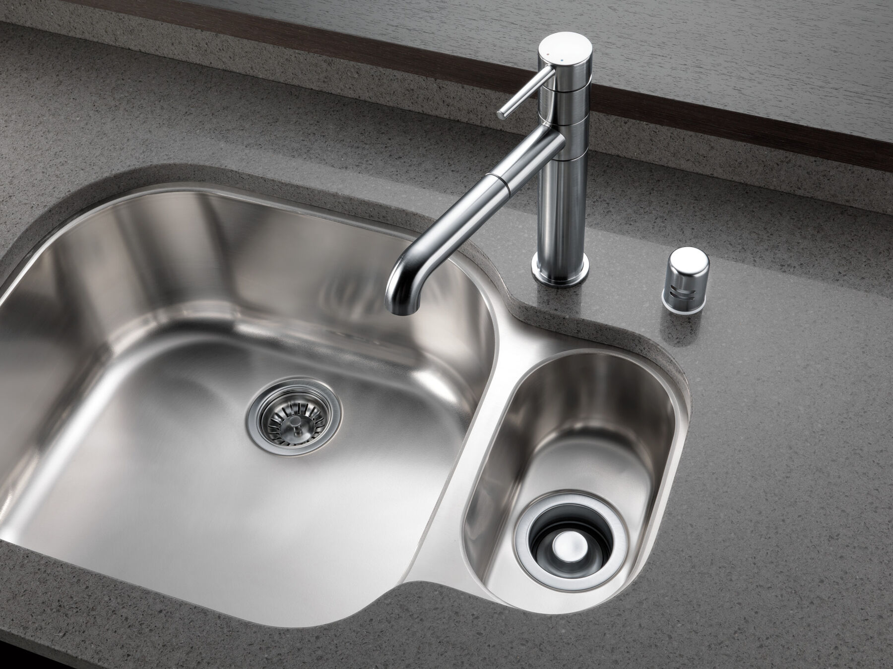 Kitchen Sink Flange and Strainer
