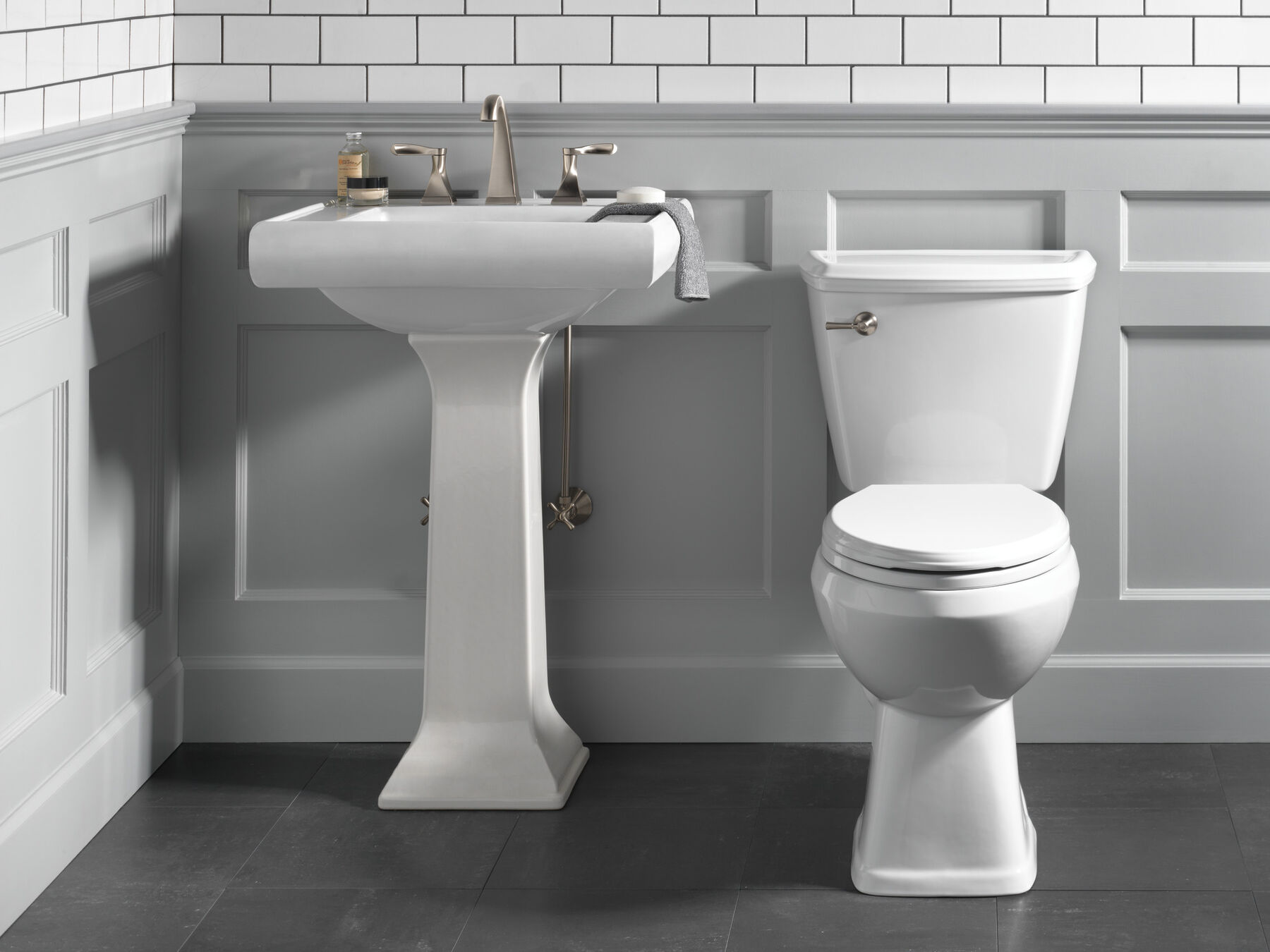 2H WS Lavatory Faucet with EZ Anchor&reg;