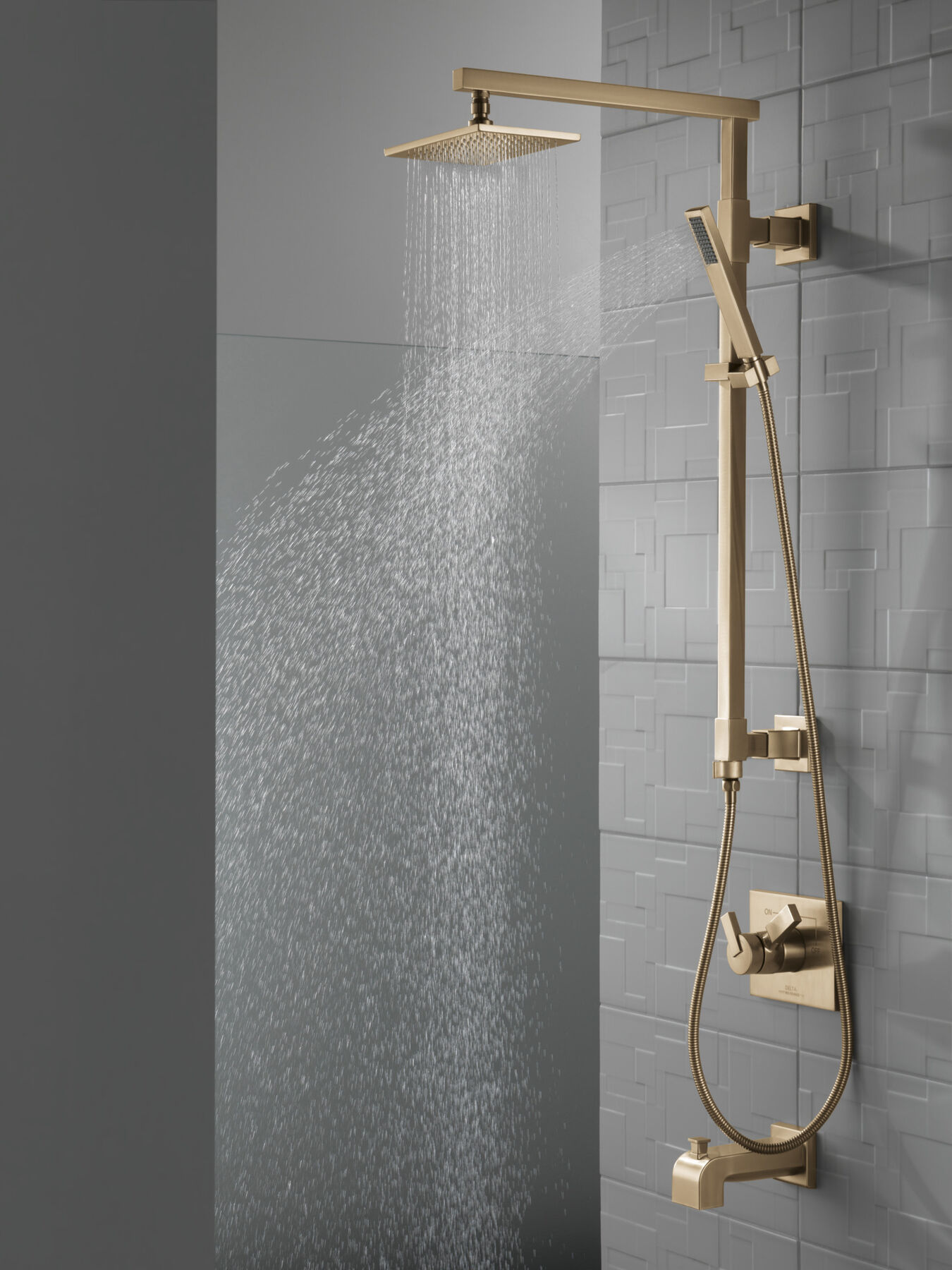 Tub Spout - Pull-Up Diverter