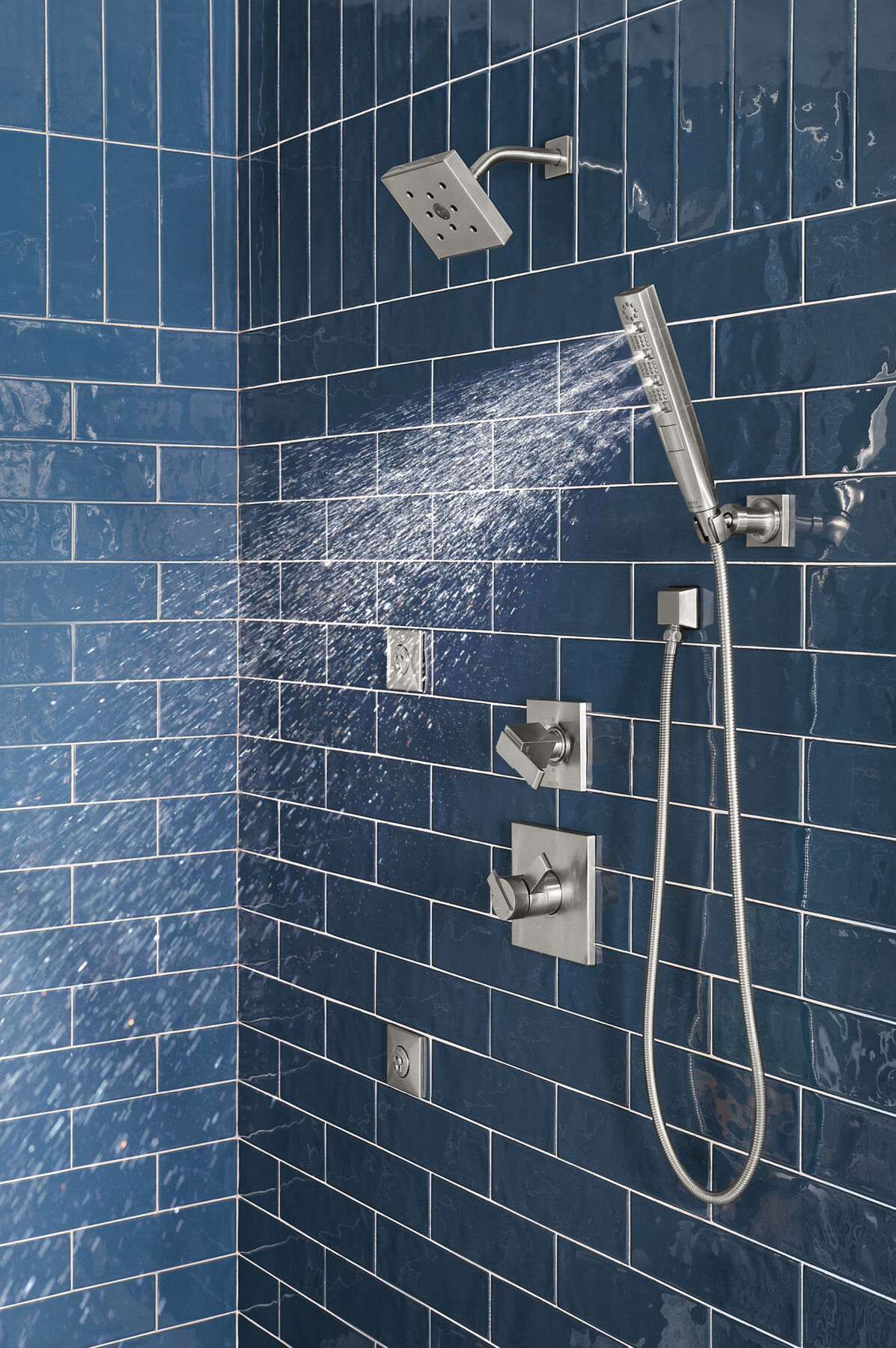 HydraChoice&trade; Body Spray Invigorating Spray Head with H2Okinetic&reg; Technology