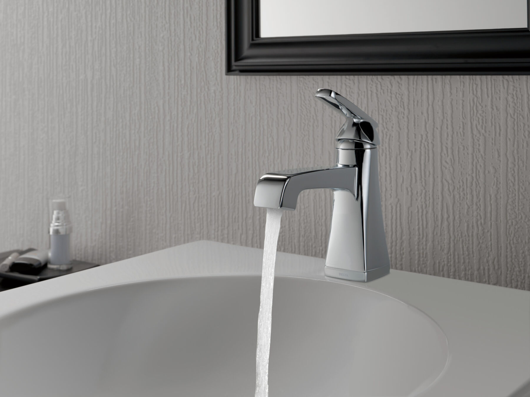Single Handle Bathroom Faucet