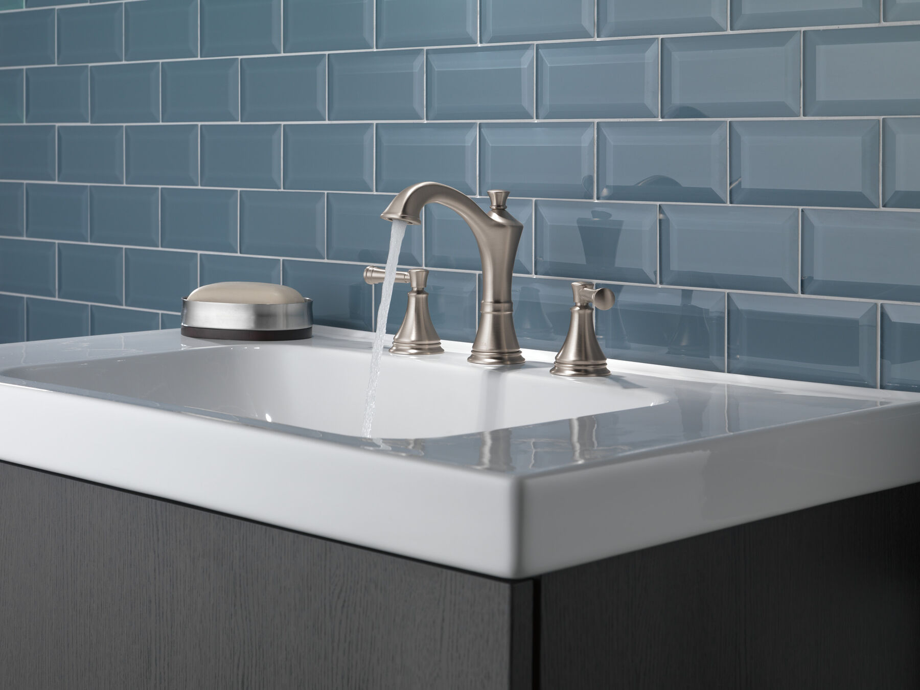 Two Handle Widespread Bathroom Faucet